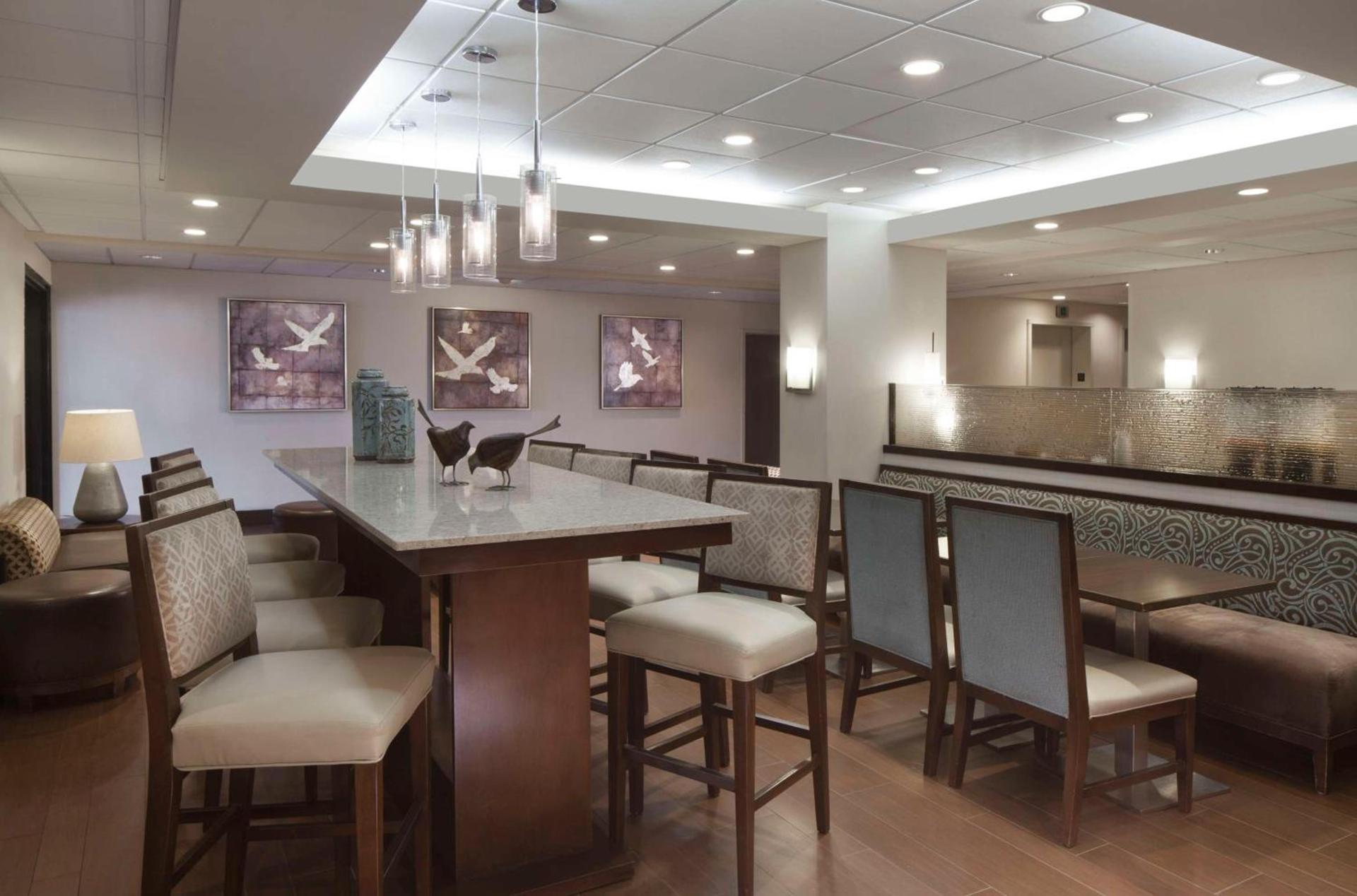 Hampton Inn Evansville photo 7