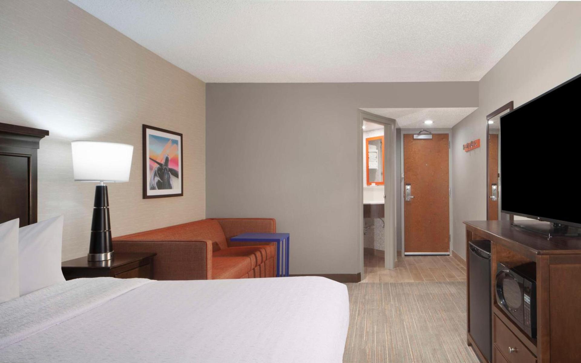 Hampton Inn Evansville photo 15