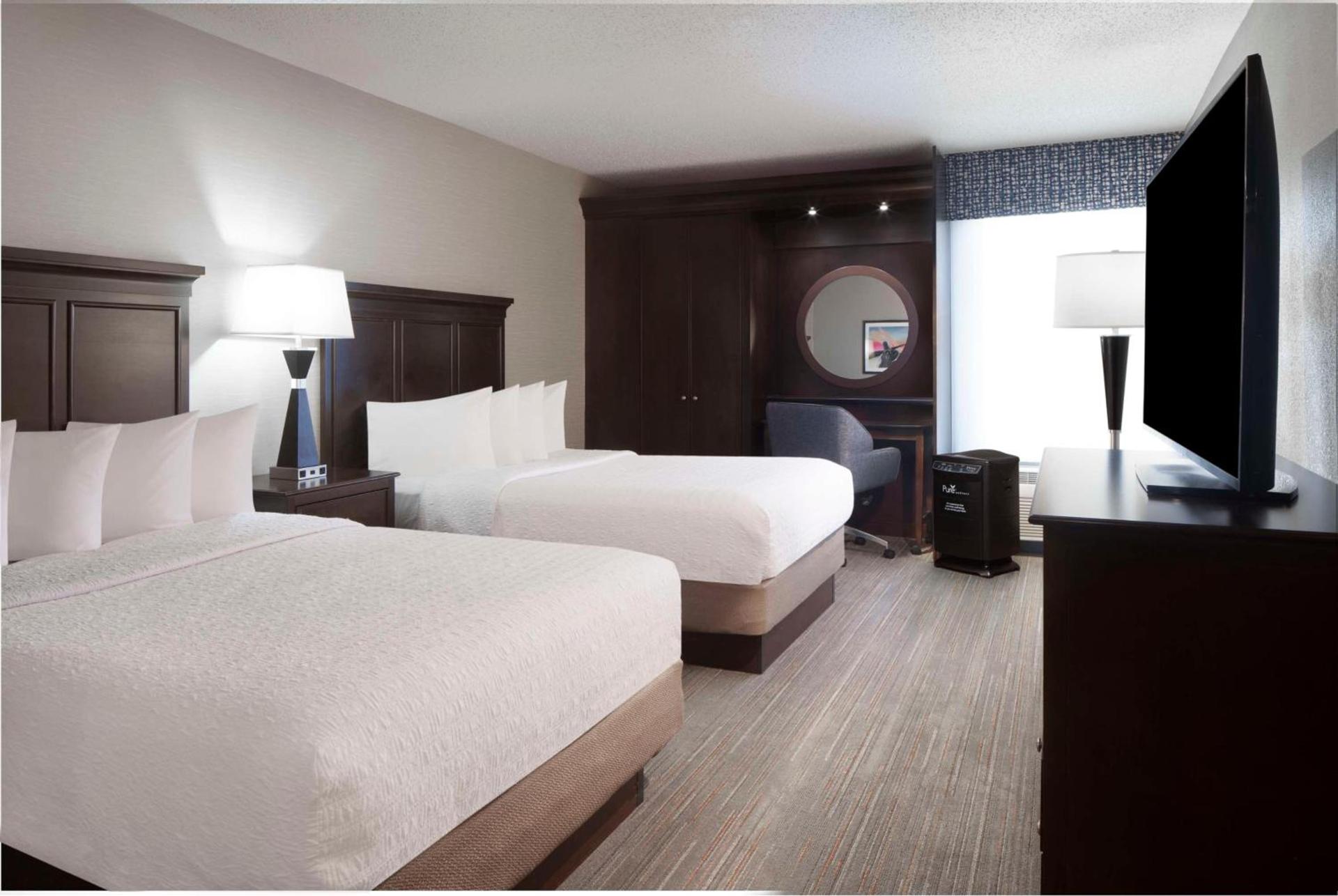 Hampton Inn Evansville photo 30