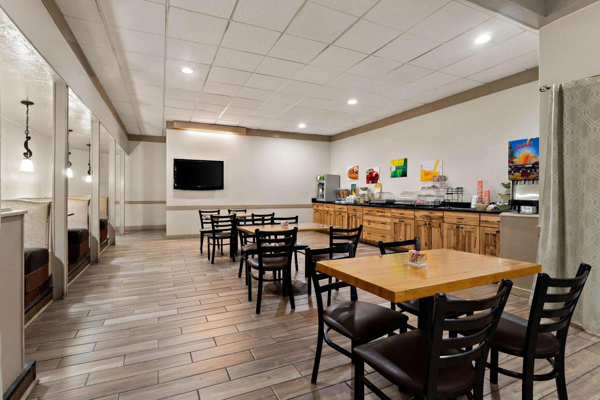 Quality Inn & Suites Craig photo 29