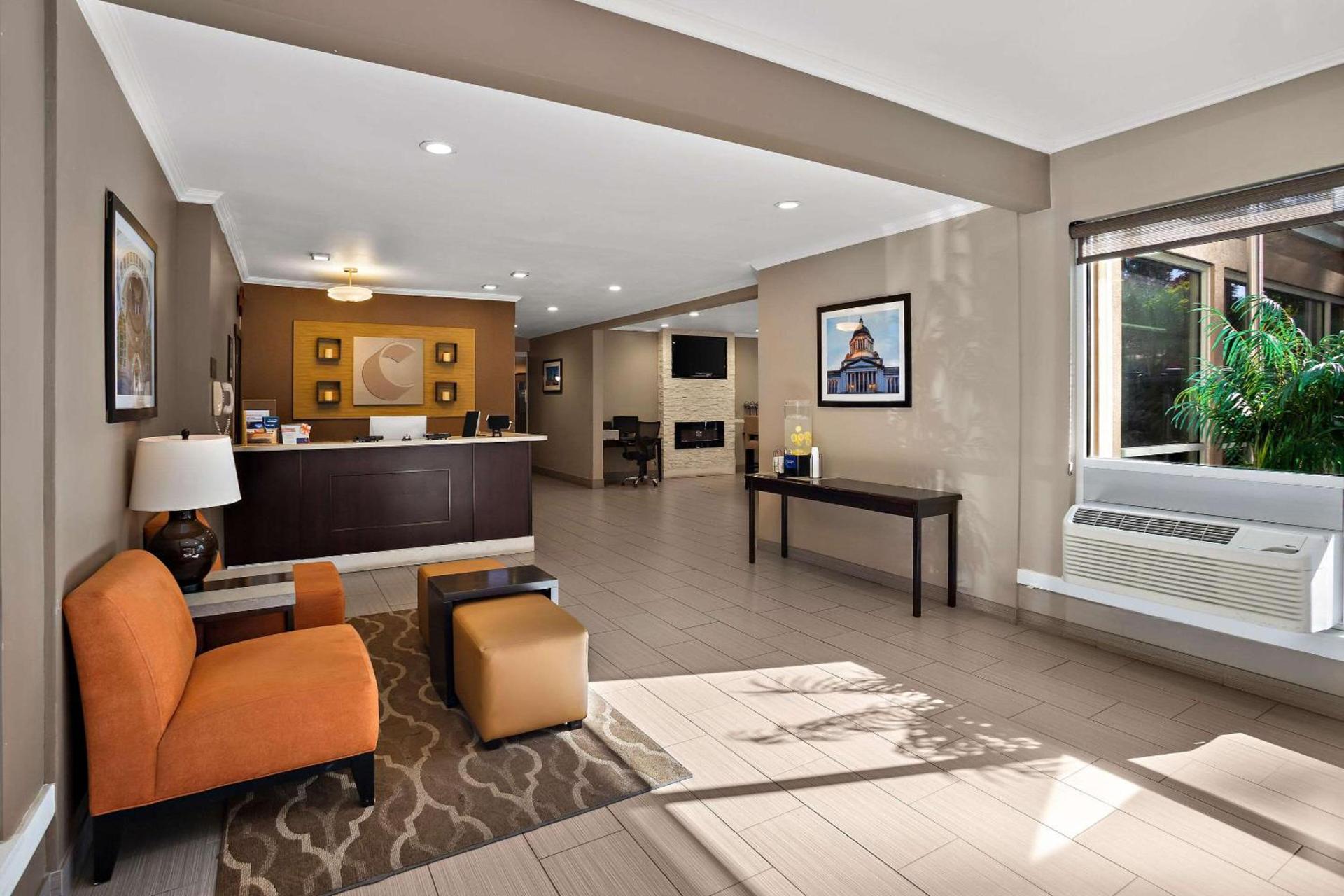 Comfort Inn Lacey - Olympia photo 2