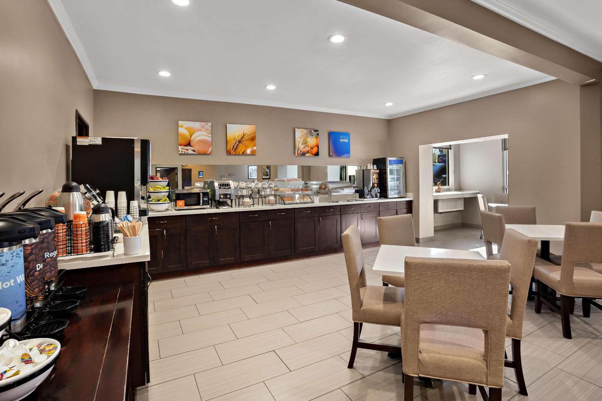 Comfort Inn Lacey - Olympia photo 34
