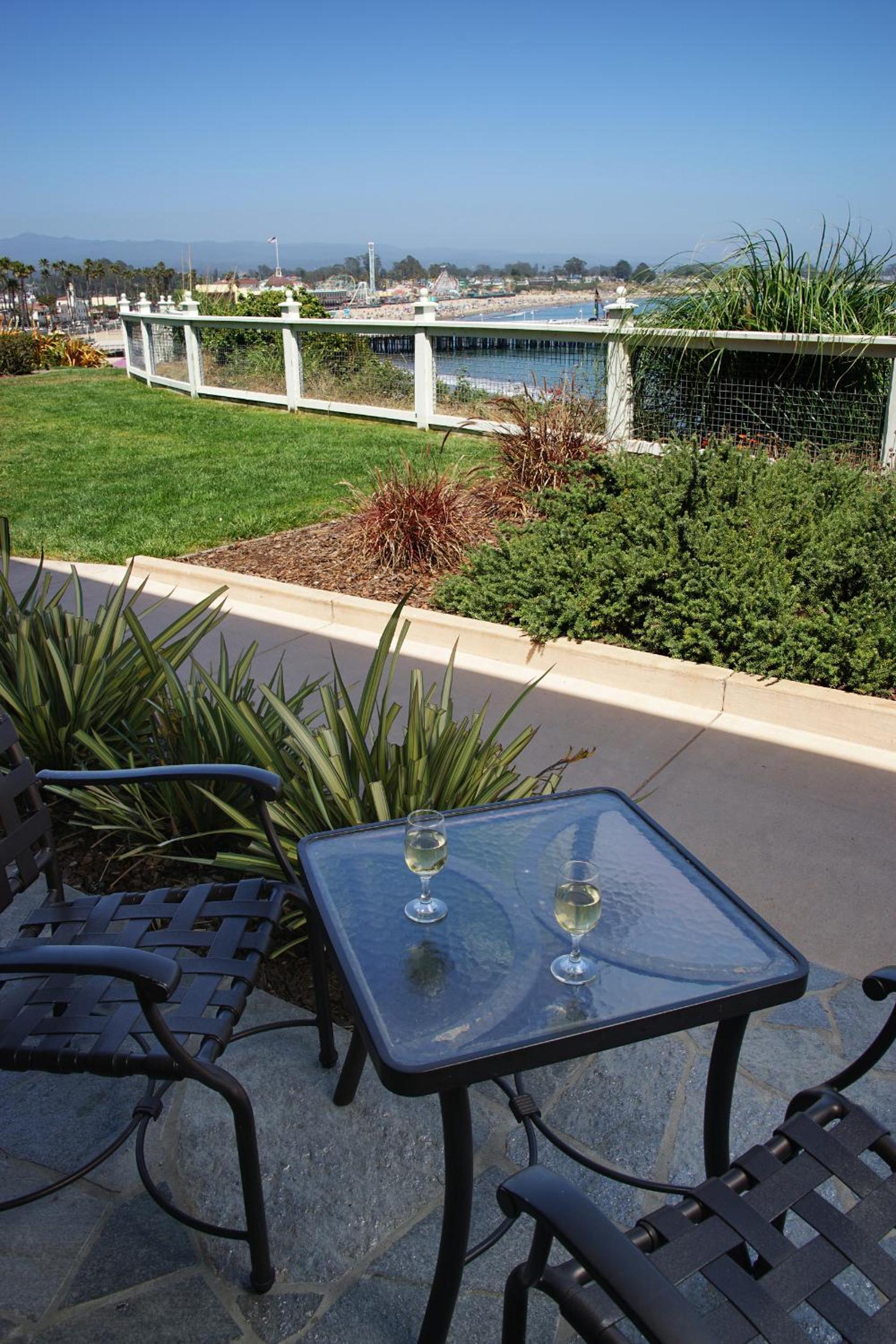 Sea & Sand Inn photo 12