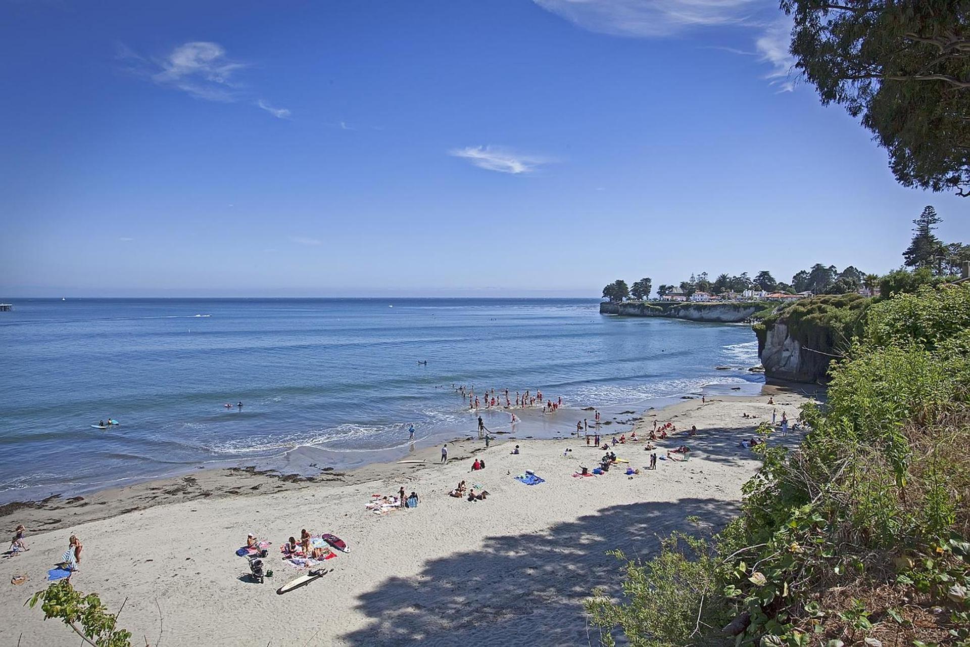 Sea & Sand Inn photo 10