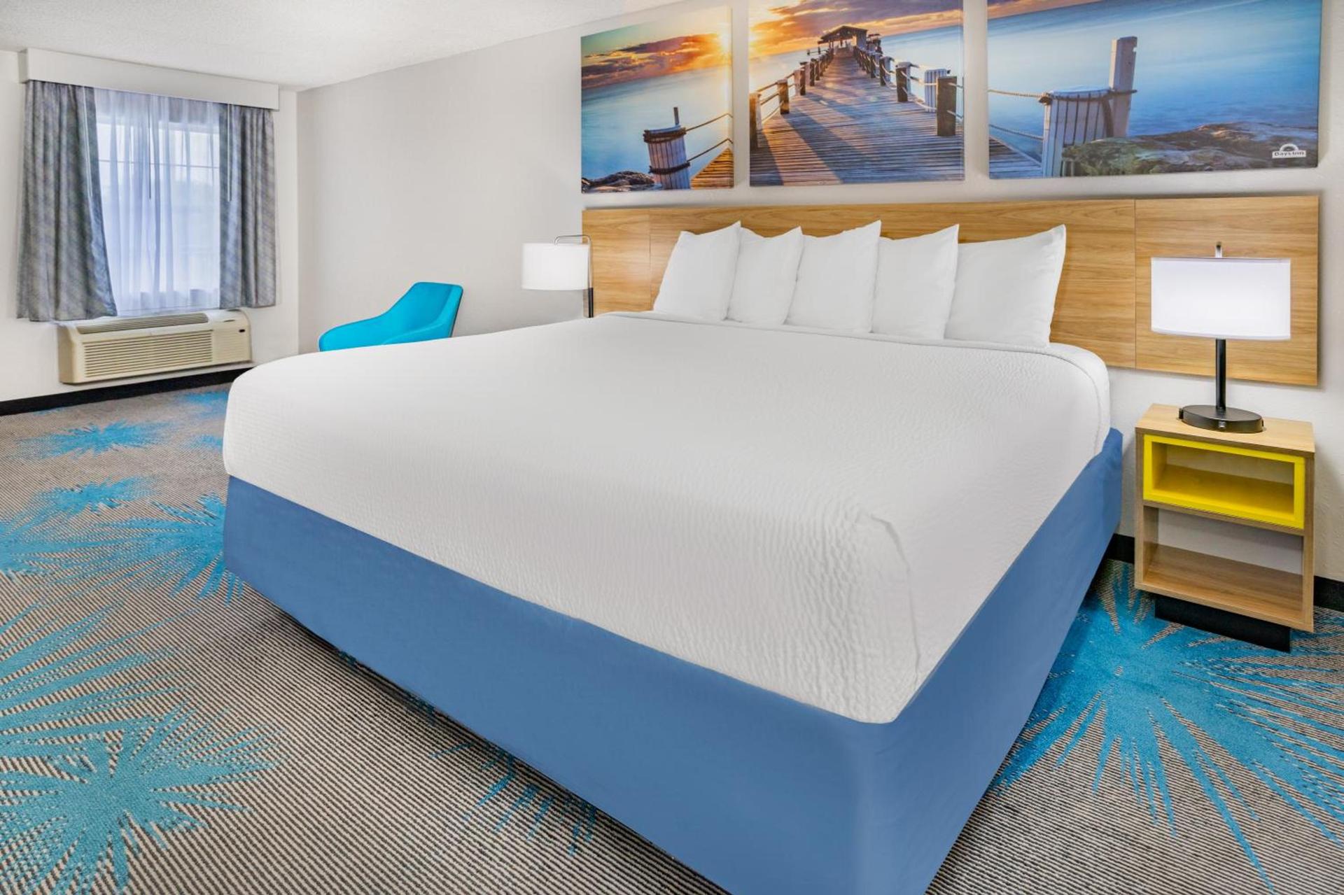 Days Inn by Wyndham Barnwell photo 43