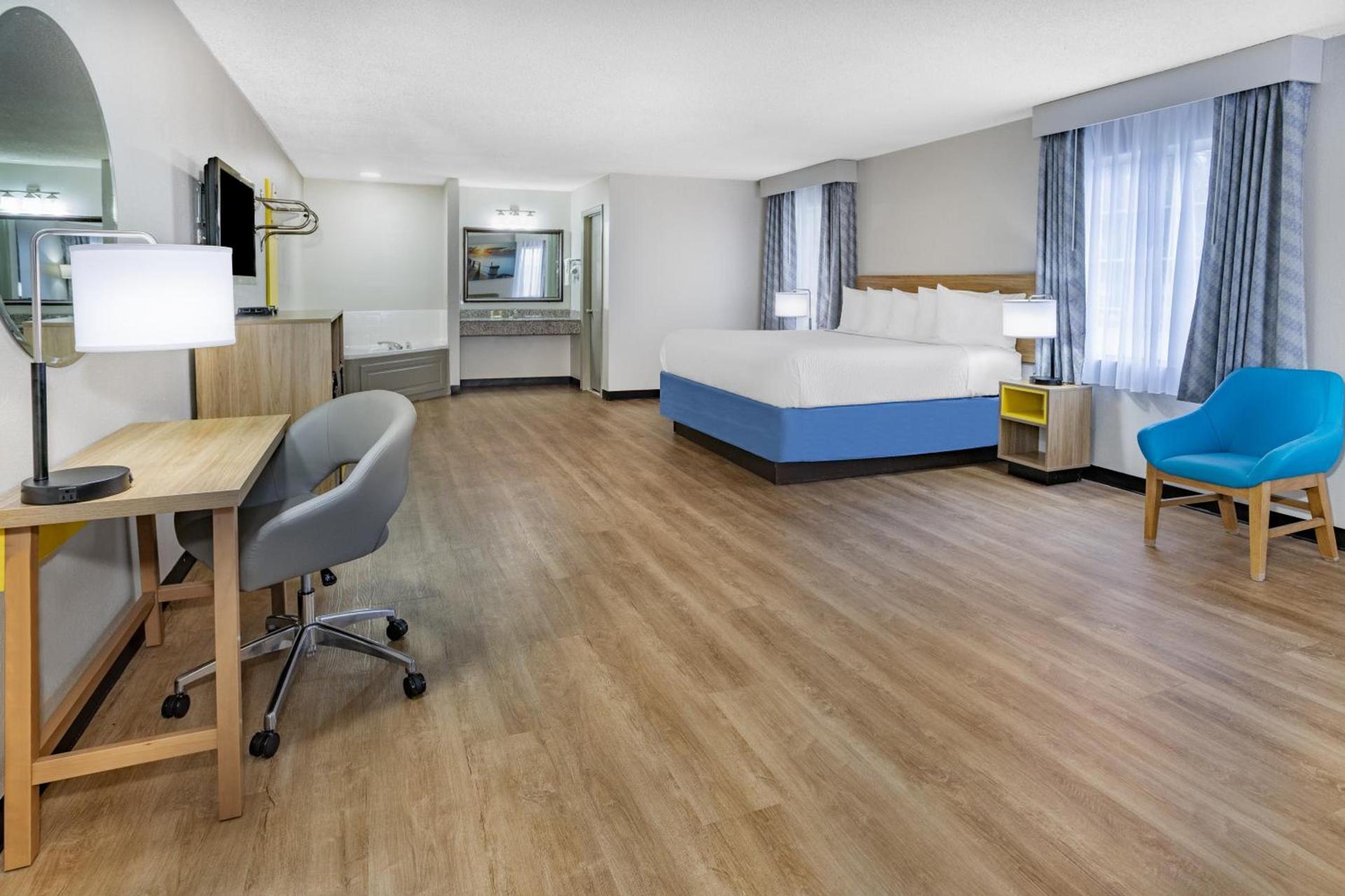 Days Inn by Wyndham Barnwell photo 35