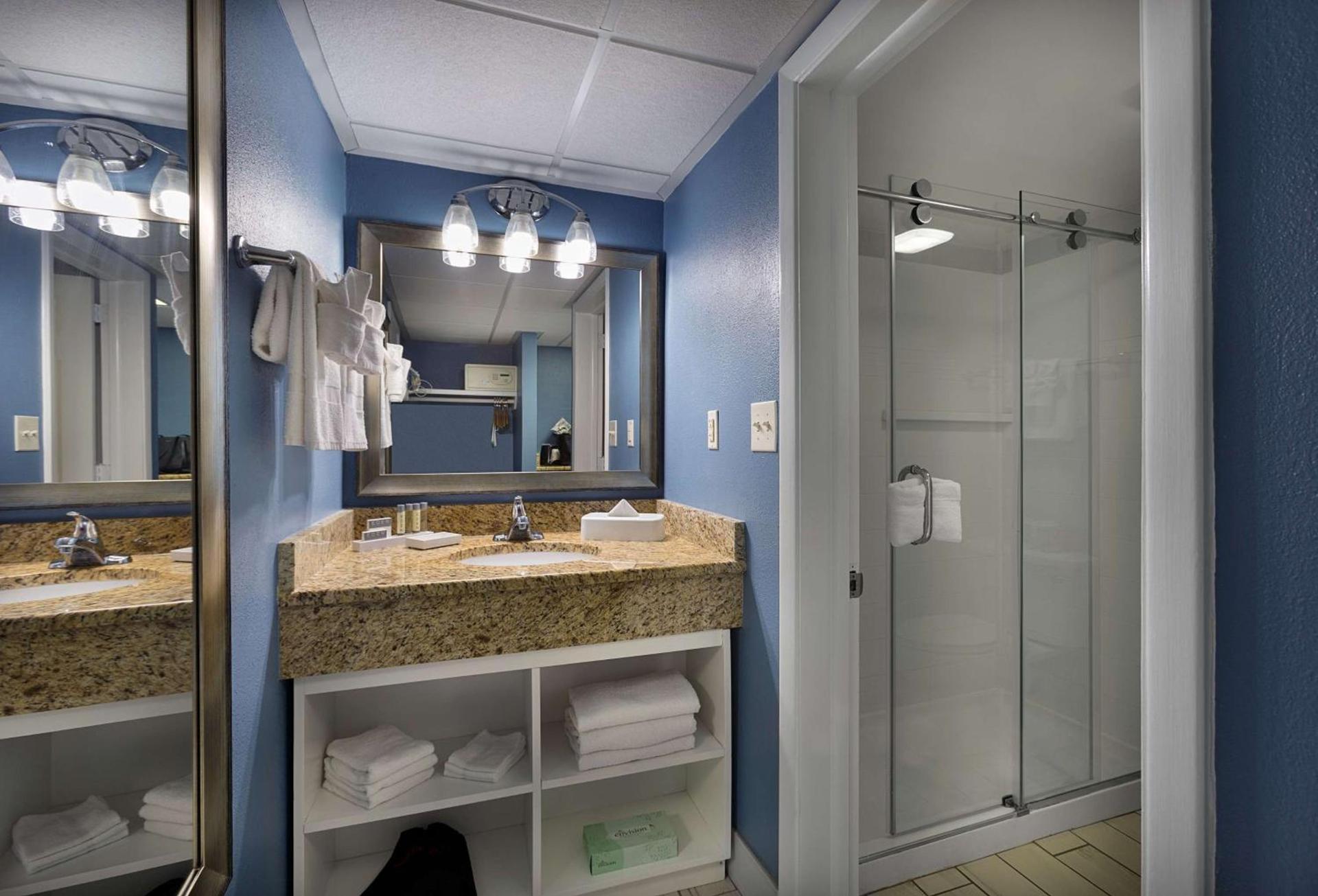 Dayton House Resort - BW Signature Collection photo 14