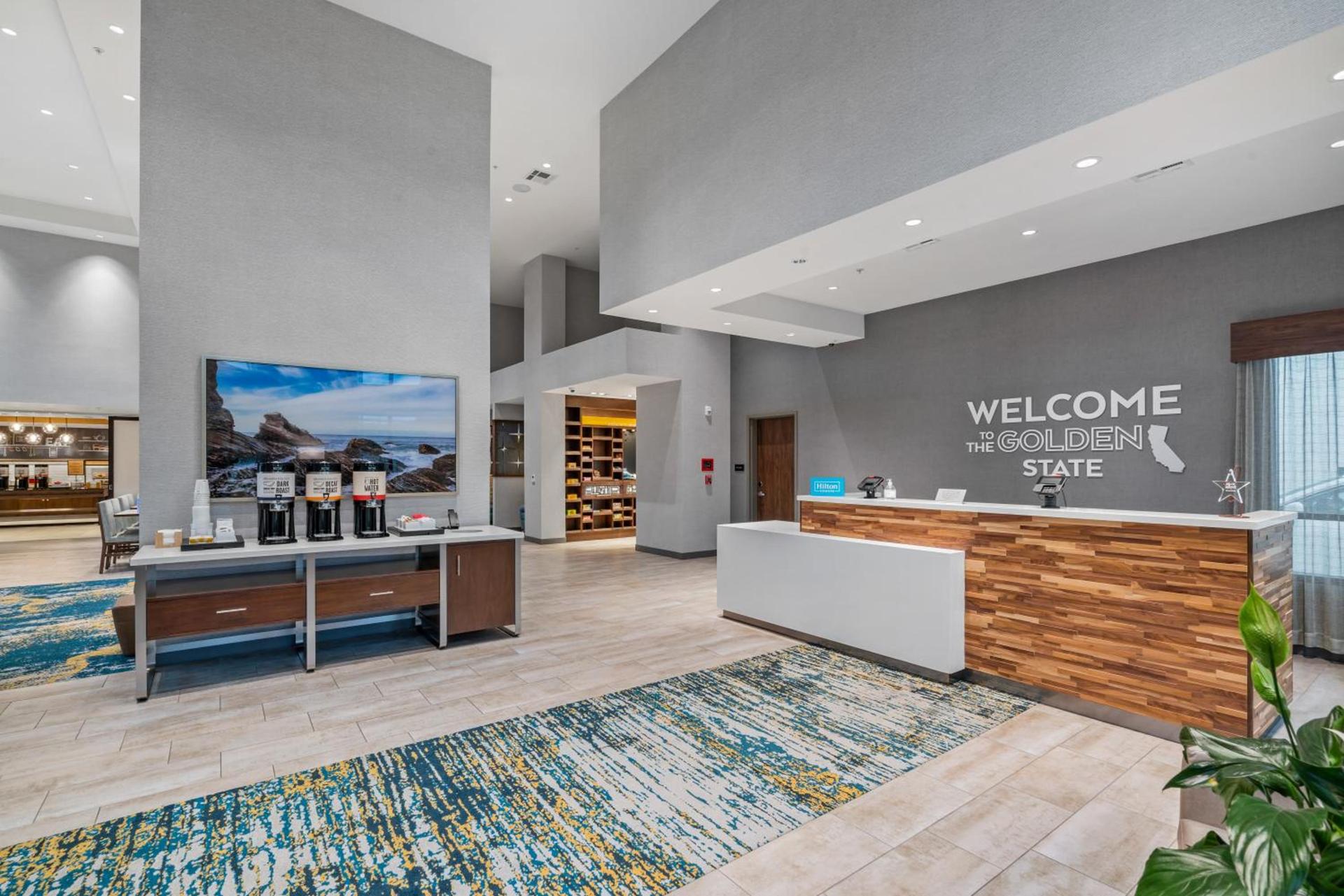 Hampton Inn Morro Bay photo 2