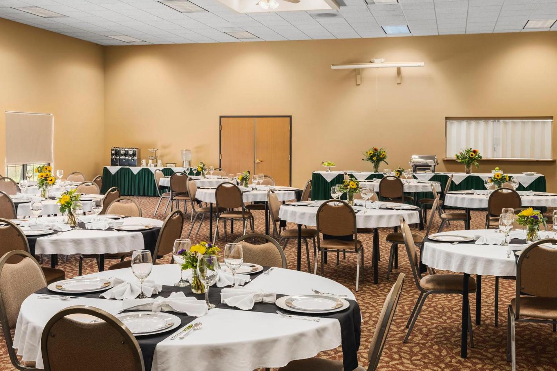 Bitterroot River Inn and Conference Center photo 19