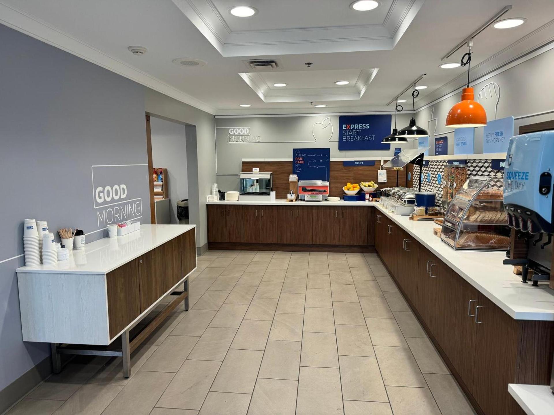 Holiday Inn Express & Suites Dewitt - Syracuse by IHG photo 23