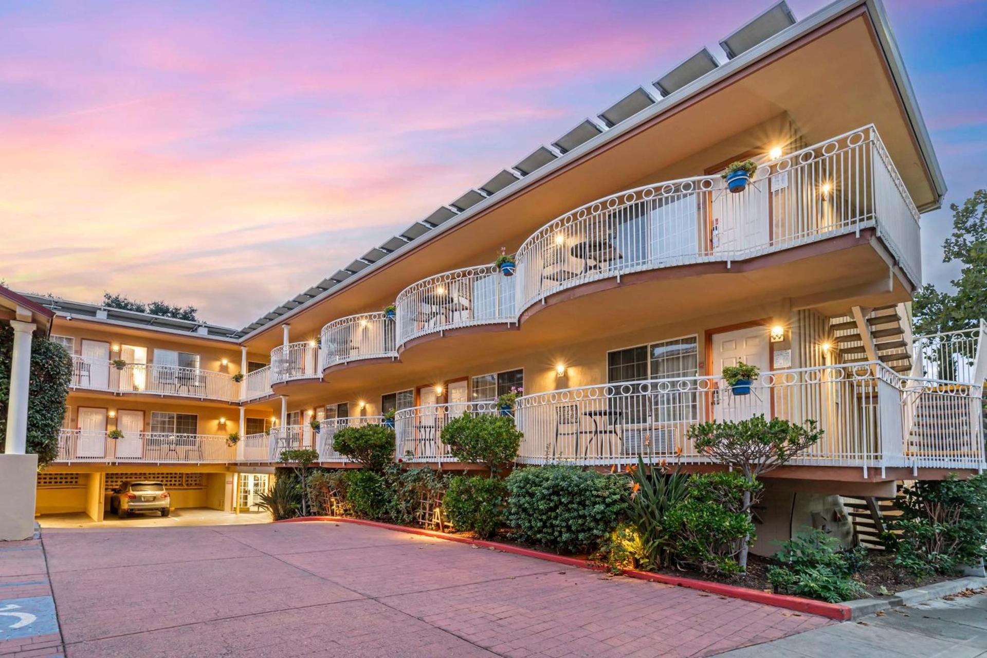 Best Western Plus Riviera photo 11