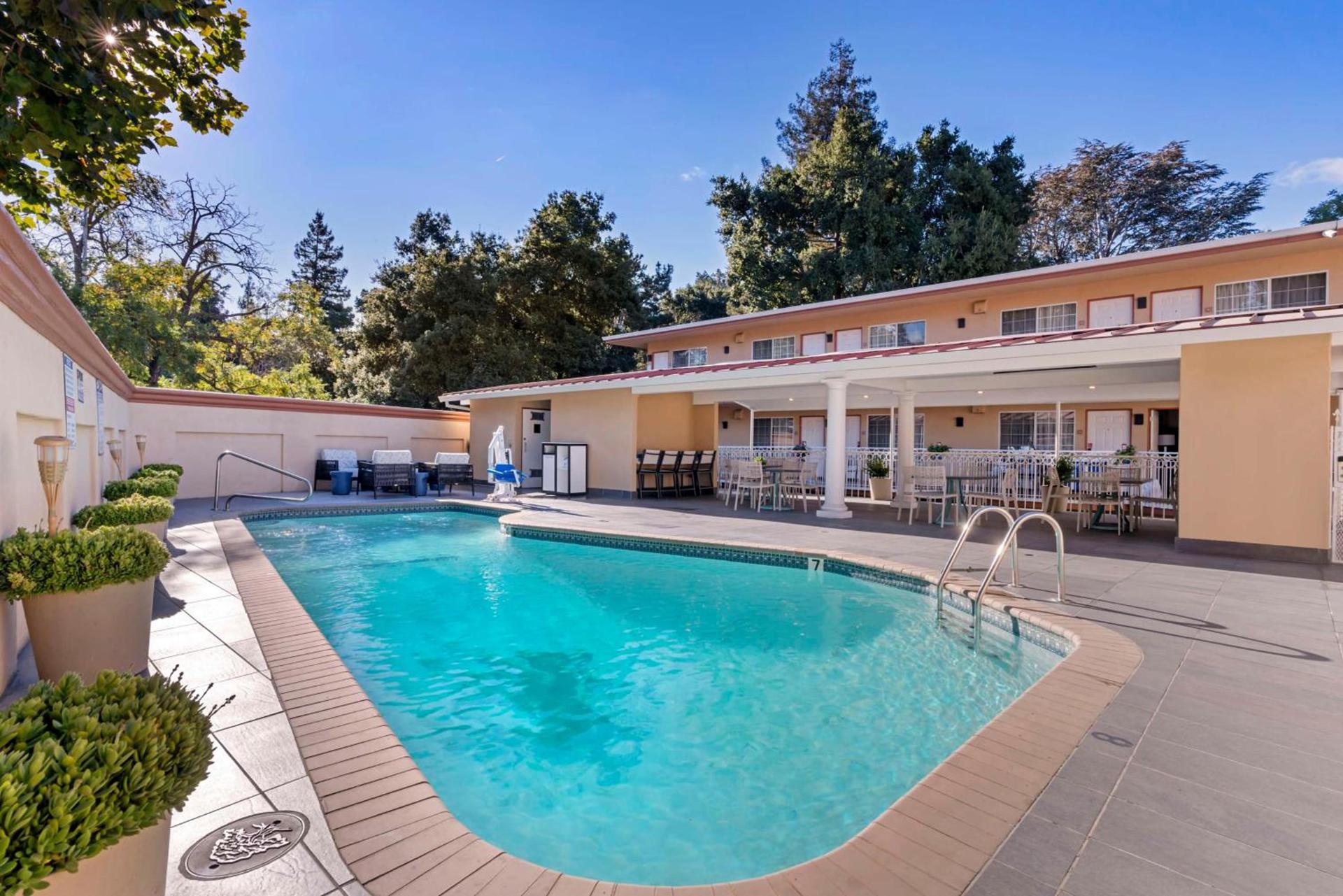 Best Western Plus Riviera photo 5