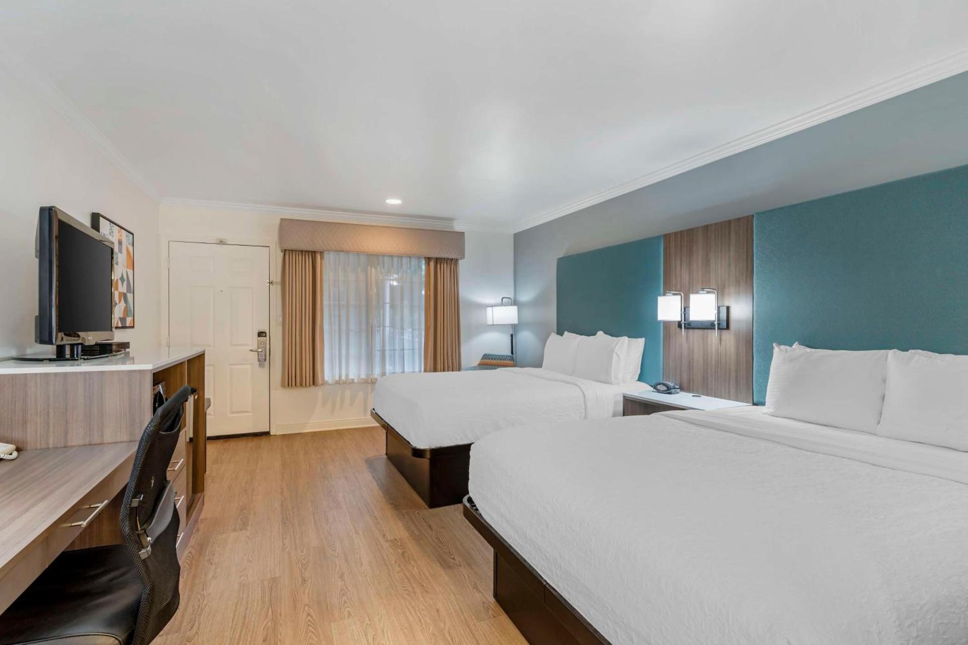 Best Western Plus Riviera photo 9