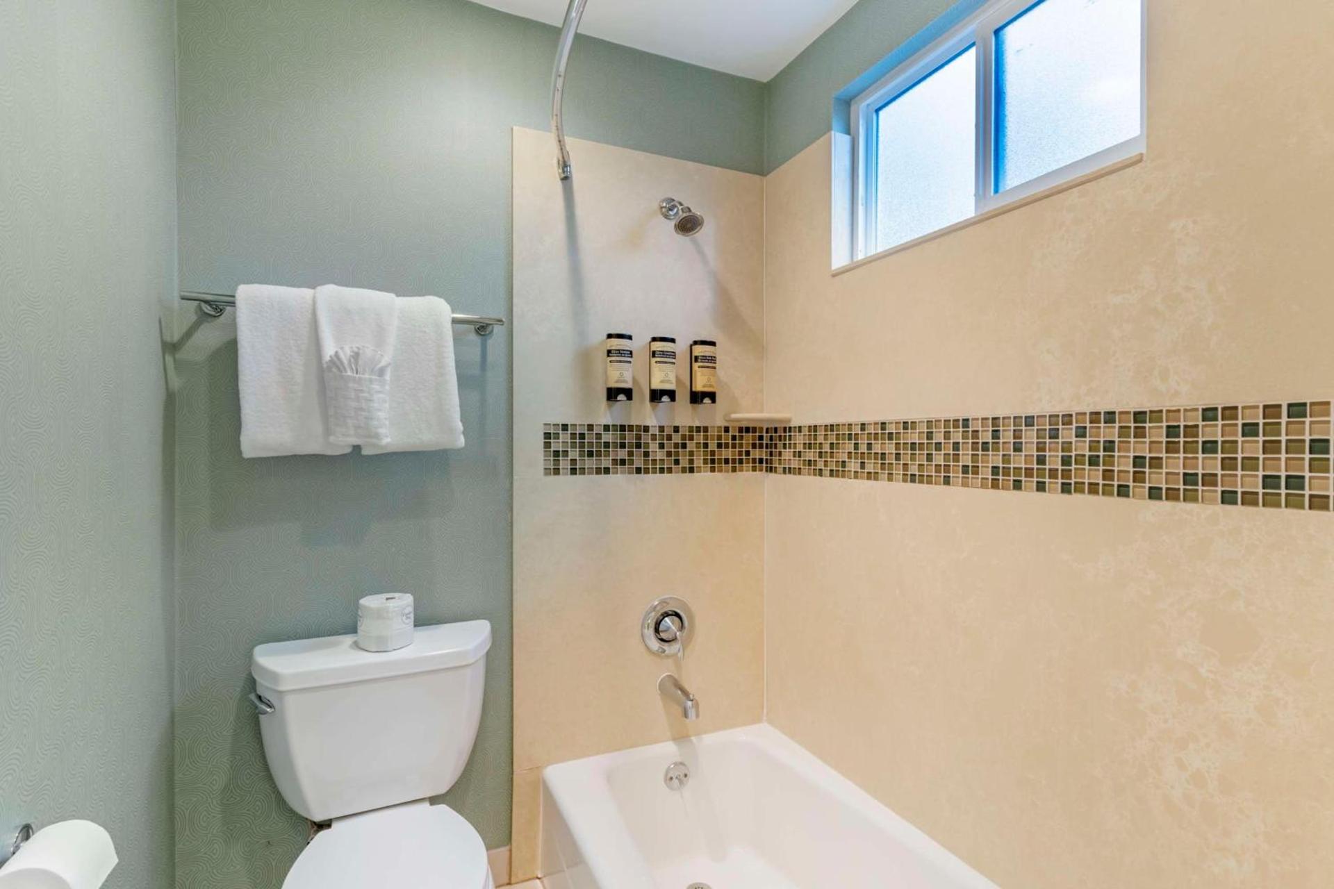 Best Western Plus Riviera photo 34