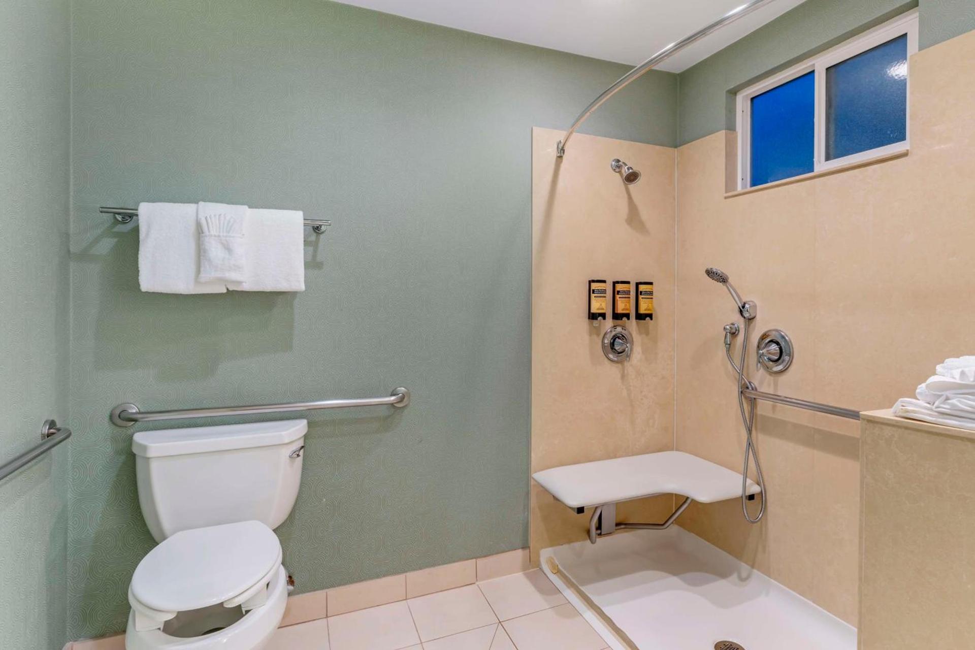 Best Western Plus Riviera photo 33