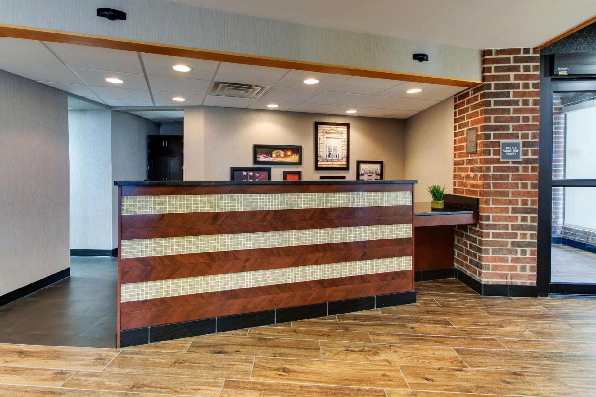 Drury Inn & Suites Poplar Bluff photo 11
