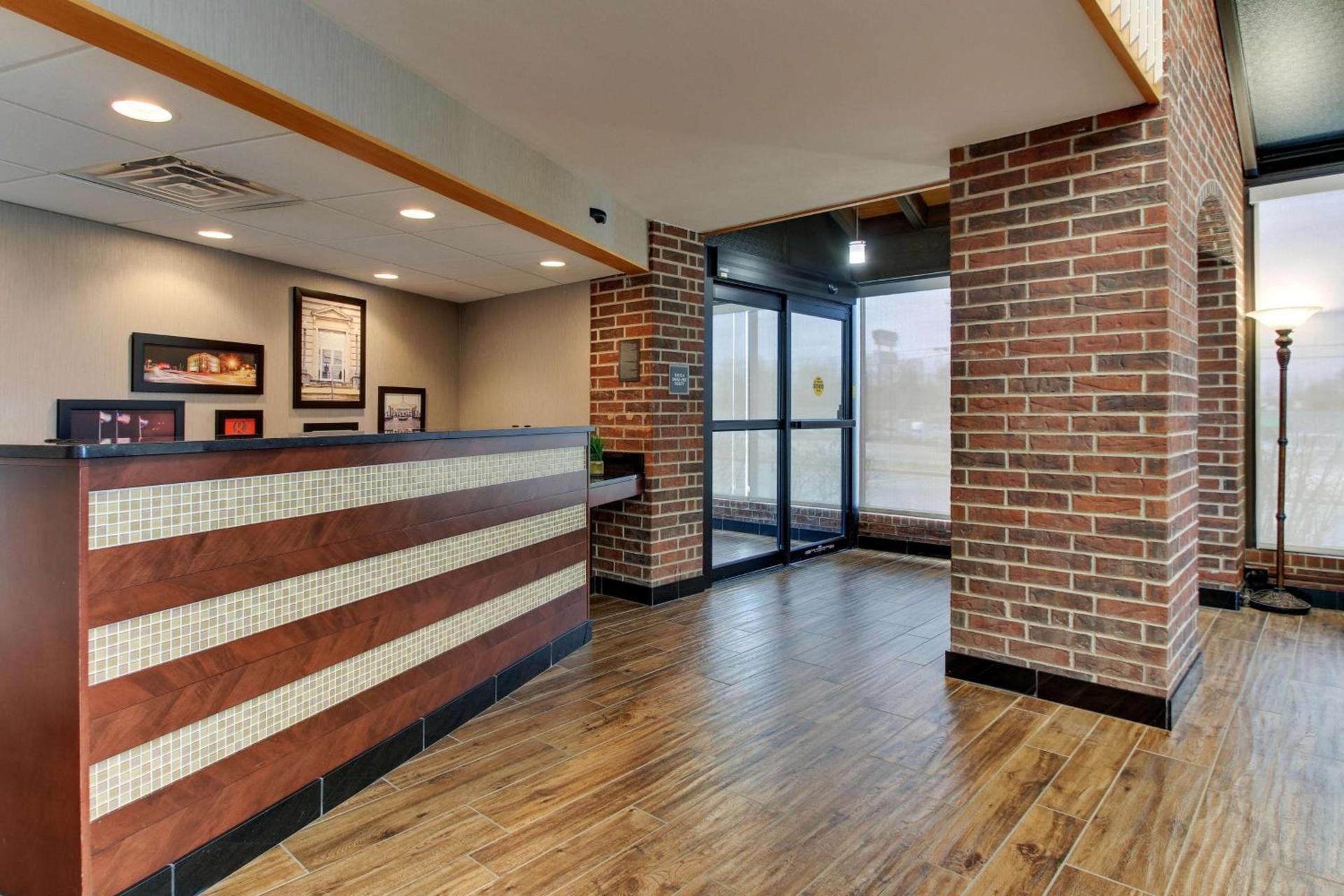 Drury Inn & Suites Poplar Bluff photo 12