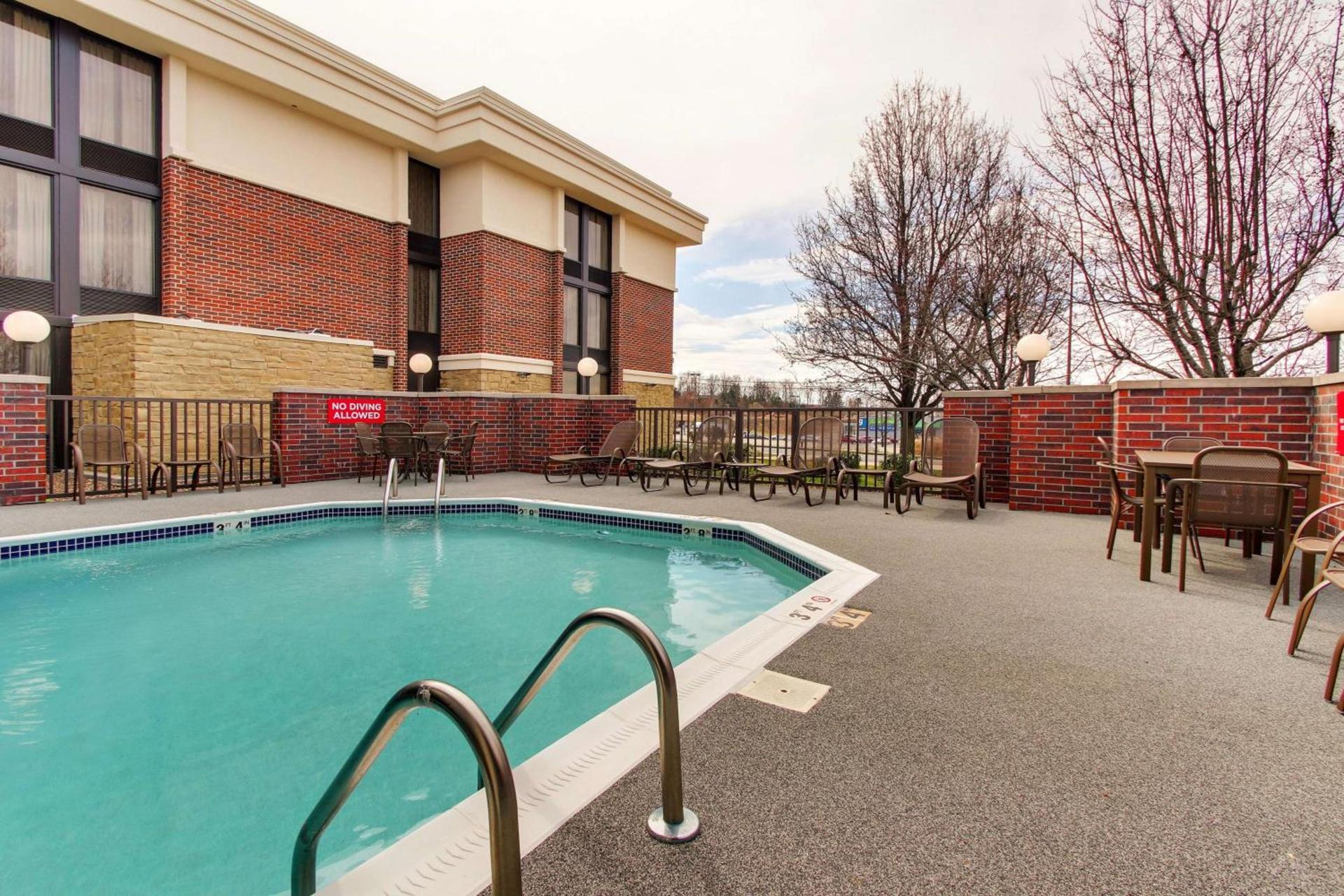 Drury Inn & Suites Poplar Bluff photo 39