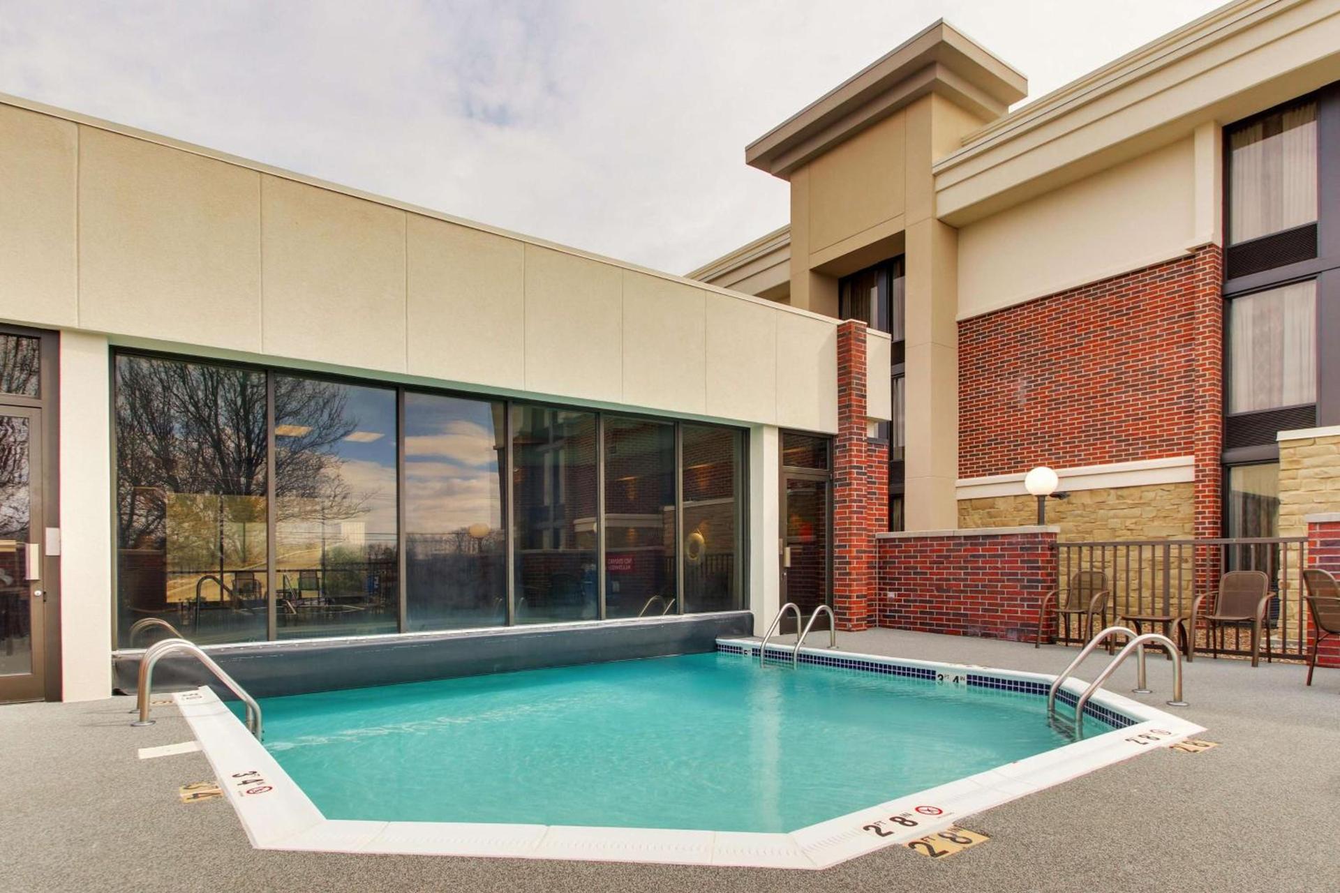 Drury Inn & Suites Poplar Bluff photo 40