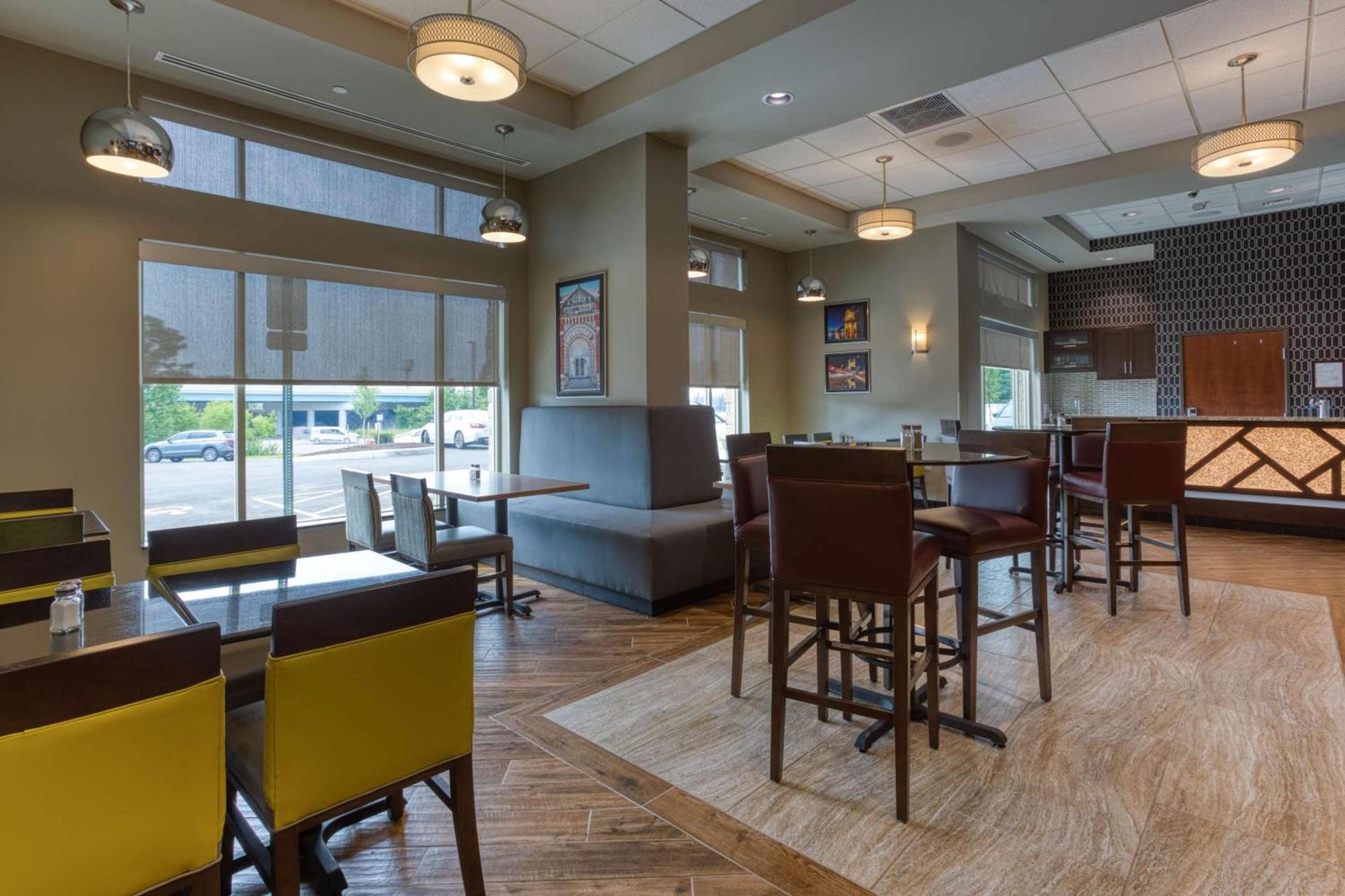 Drury Inn & Suites Cincinnati Northeast Mason photo 6