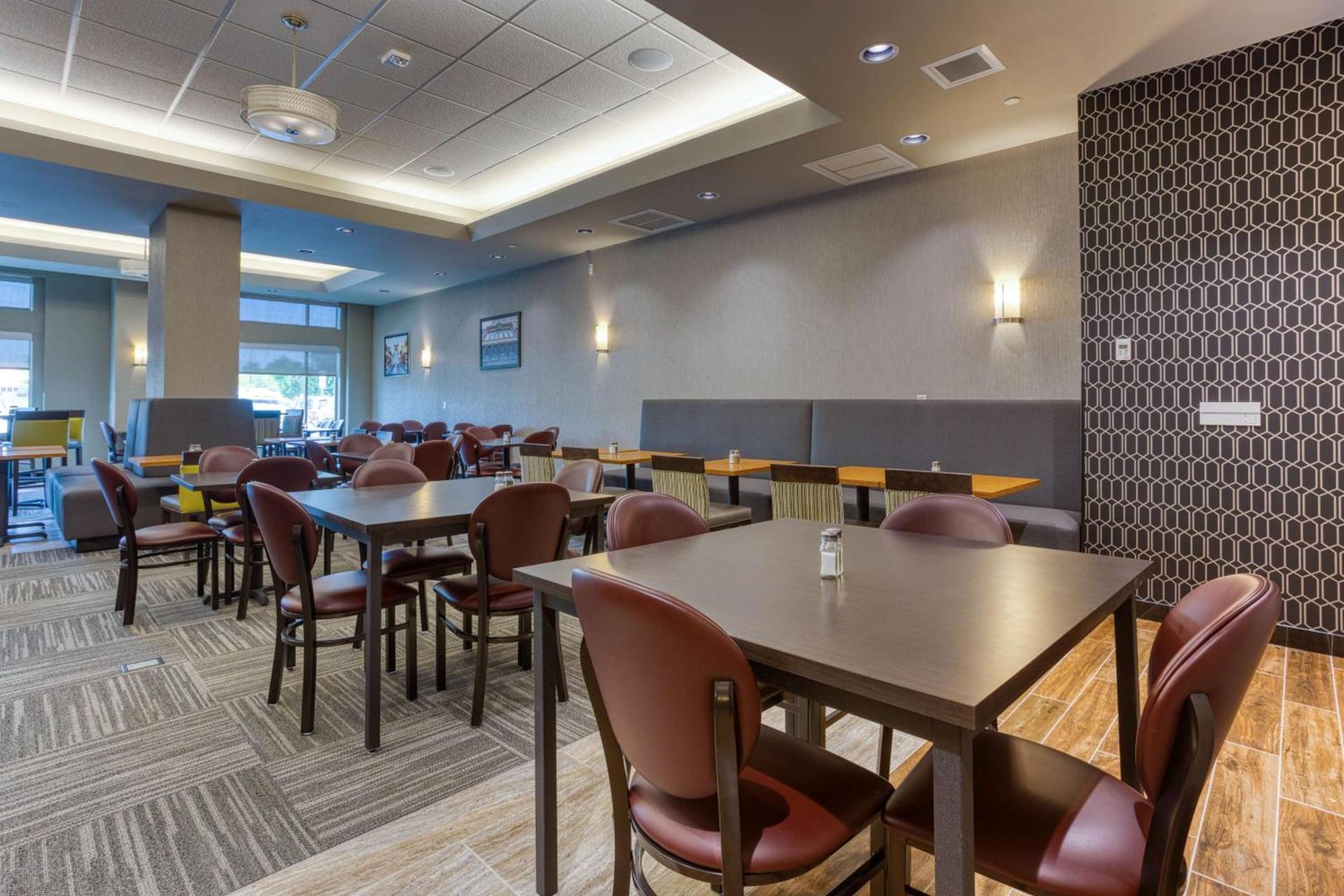 Drury Inn & Suites Cincinnati Northeast Mason photo 7