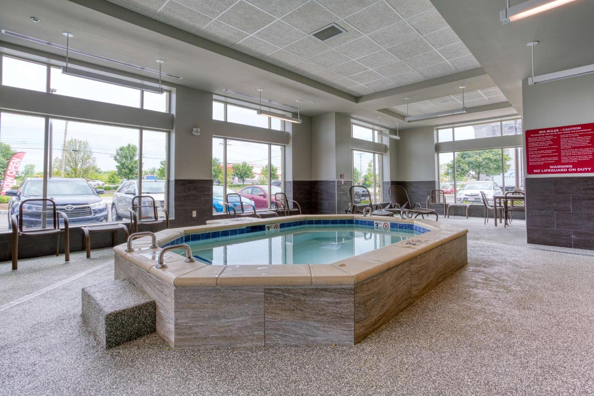 Drury Inn & Suites Cincinnati Northeast Mason photo 26