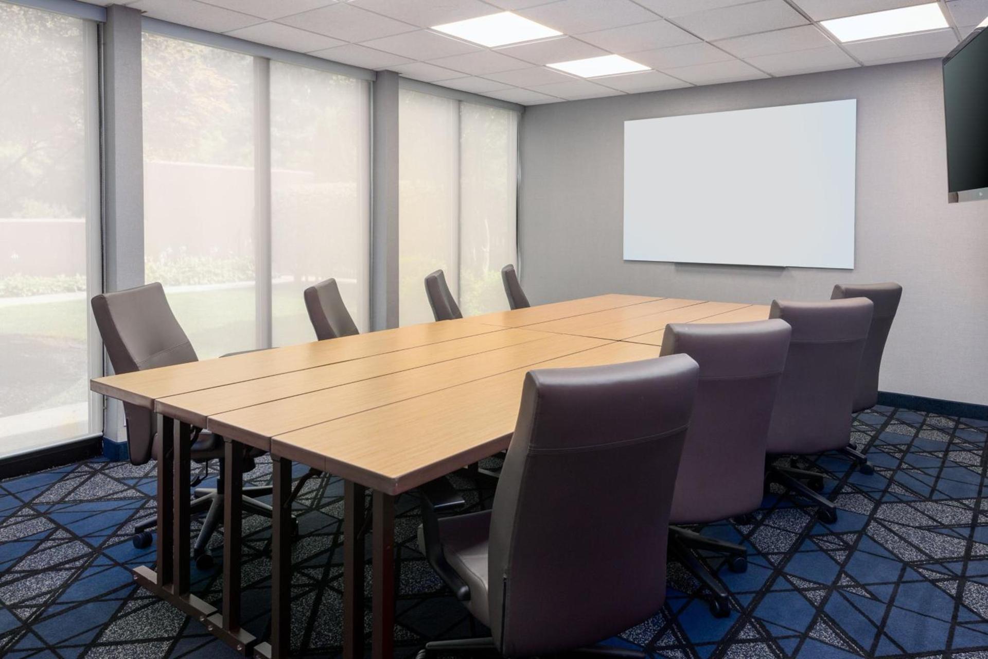 Courtyard by Marriott Danbury photo 43