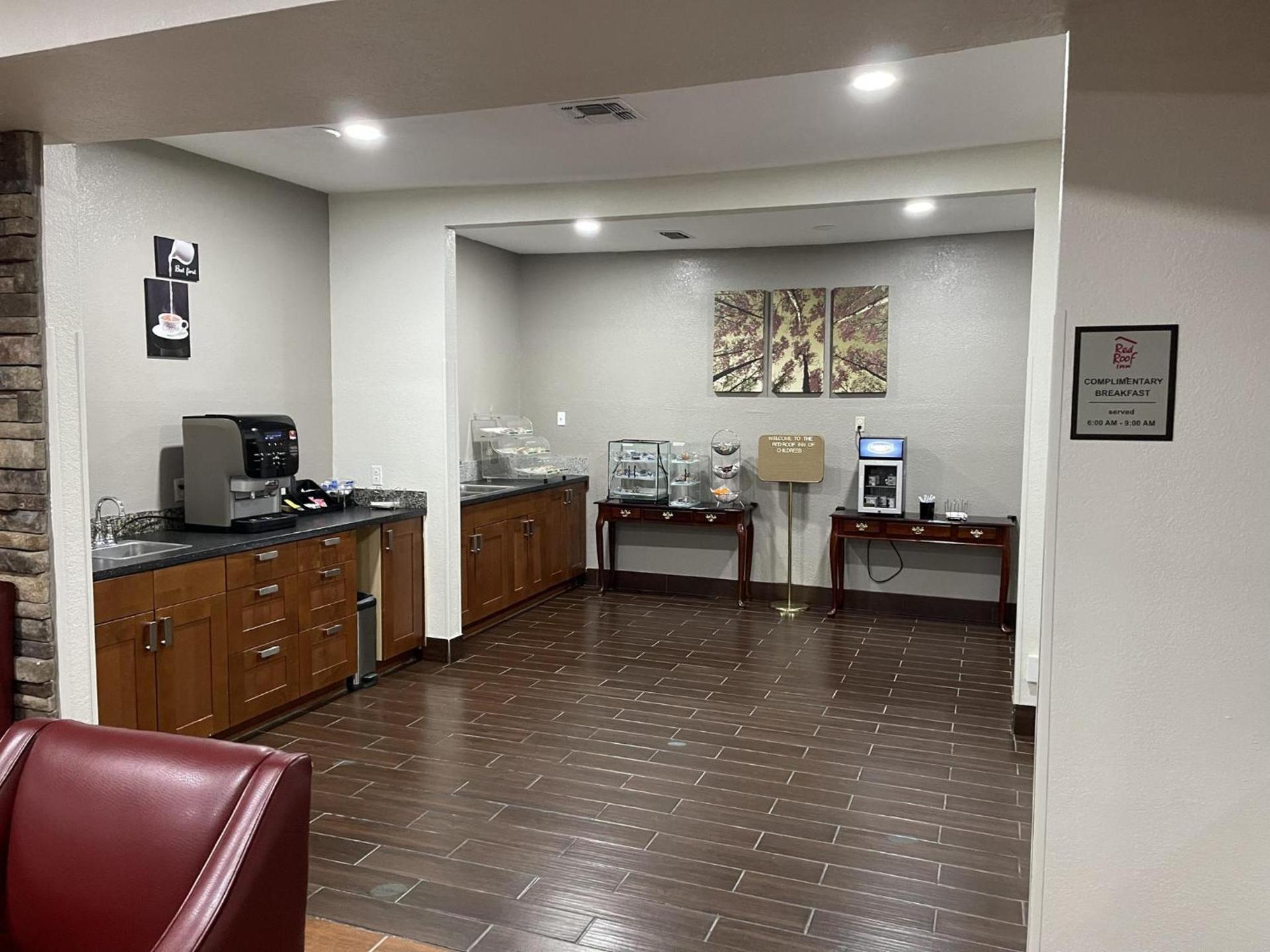 Econo Lodge Childress photo 21