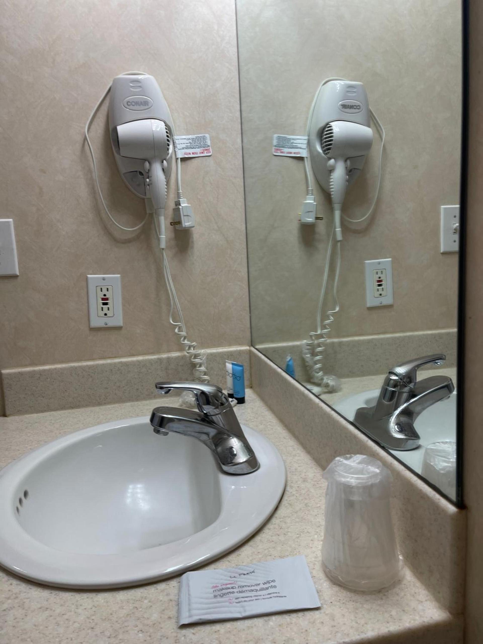 Hotel Yuma photo 64