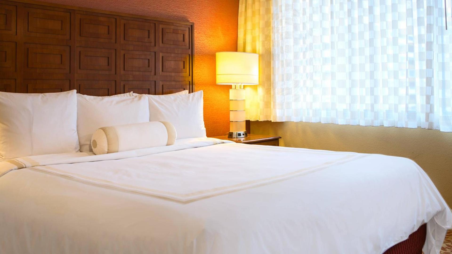 Baltimore Marriott Inner Harbor at Camden Yards photo 5