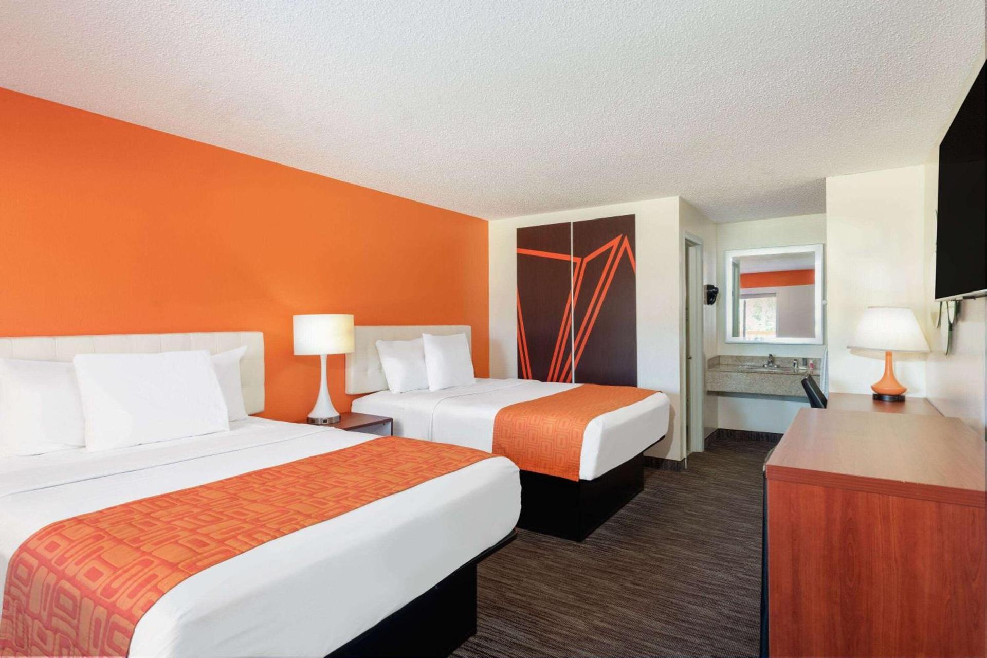 Howard Johnson by Wyndham Vero Beach/I-95 photo 18