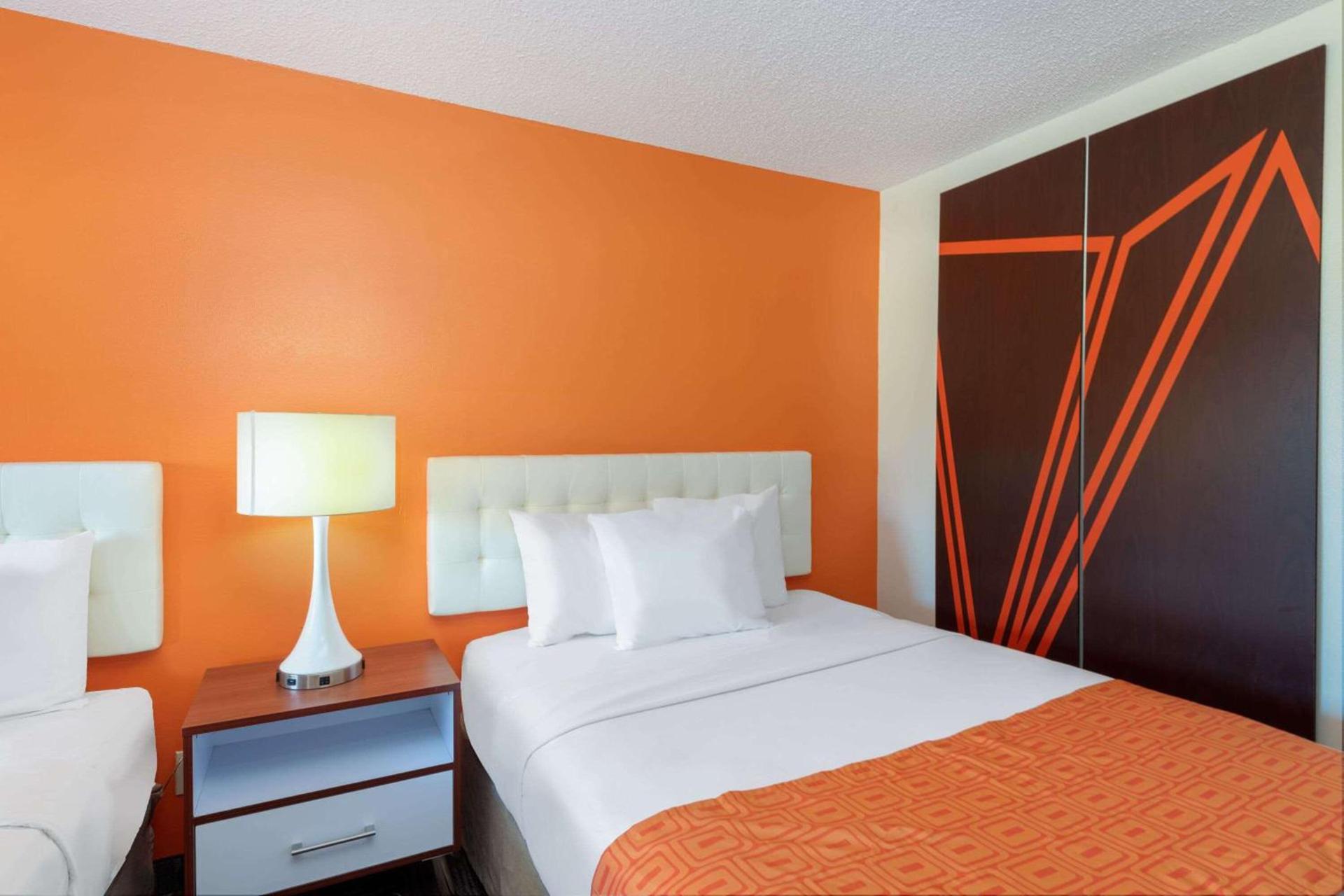 Howard Johnson by Wyndham Vero Beach/I-95 photo 28