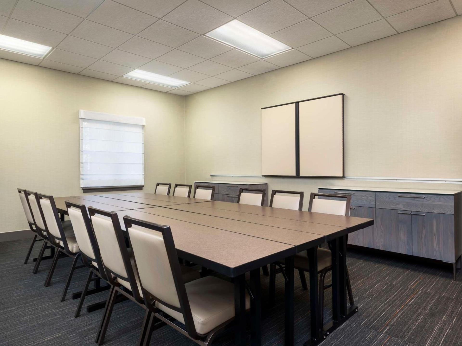 Homewood Suites by Hilton Newark Fremont photo 39