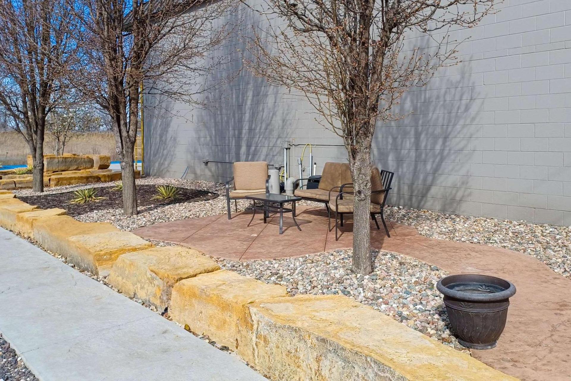 Econo Lodge Oak Grove-Blue Springs photo 19