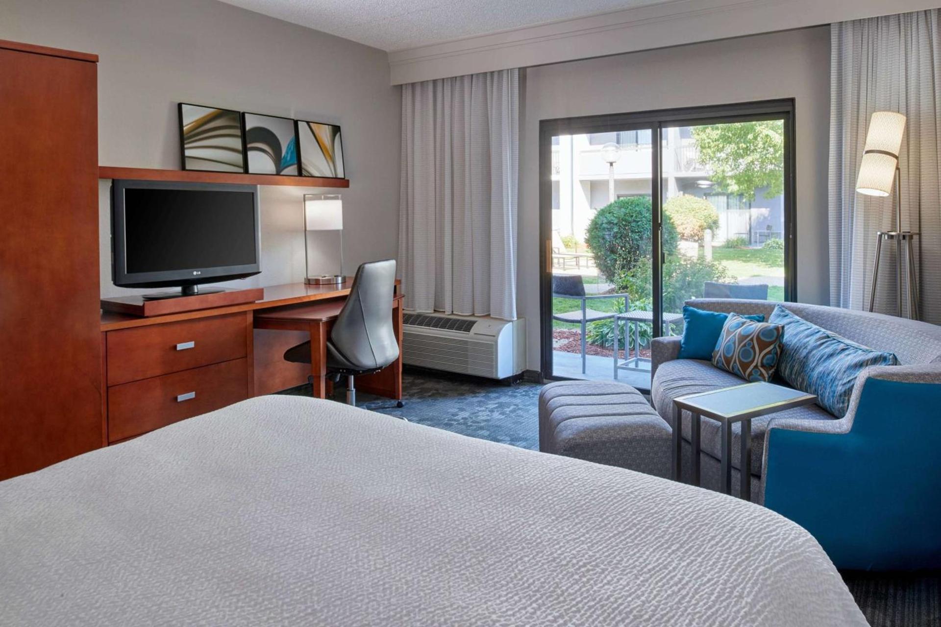 Comfort Inn & Suites Eden Prairie - Minneapolis Southwest photo 9