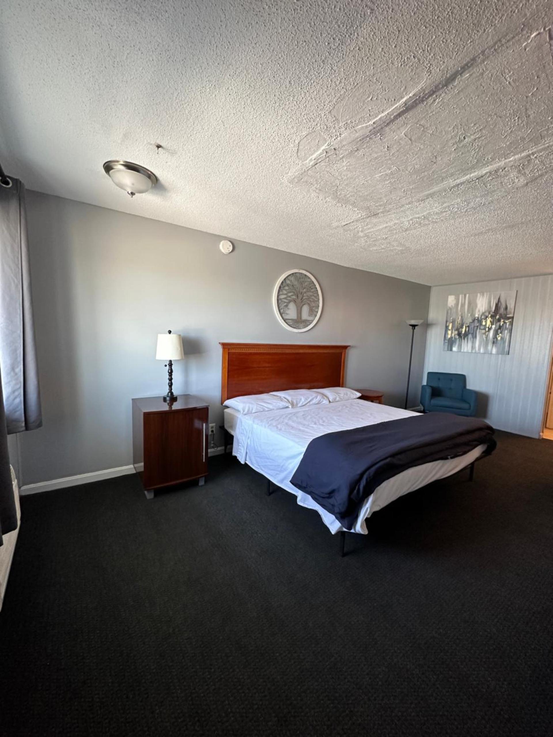 Paxton Inn Motel photo 17