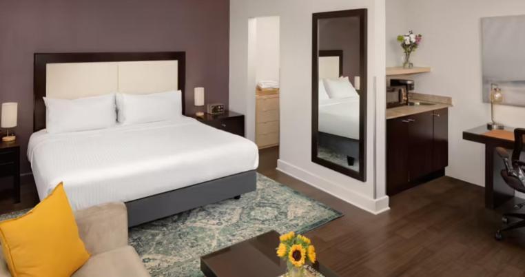 The Andrew Hotel photo 2