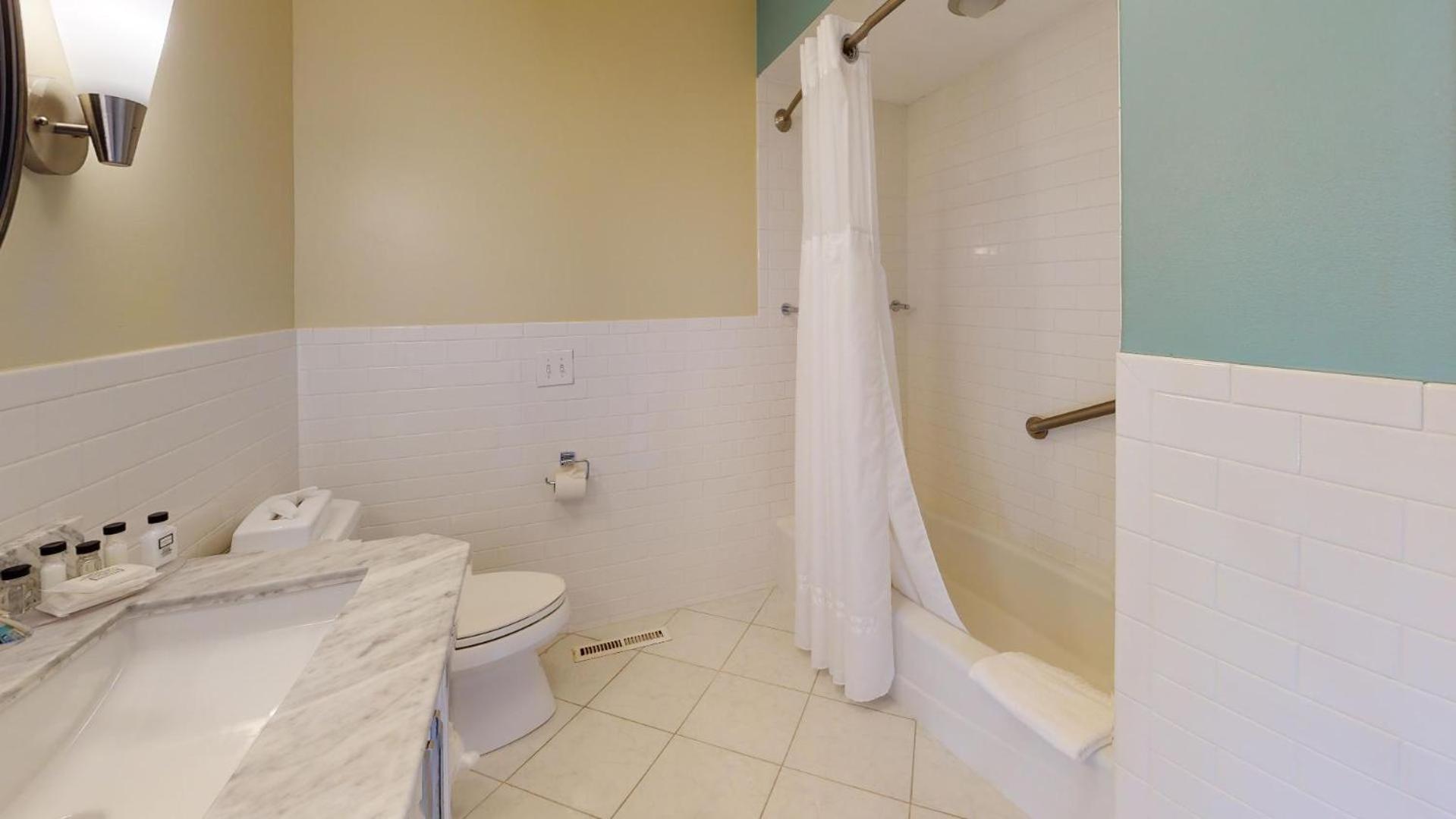 Breezeway Boutique Hotel photo 81