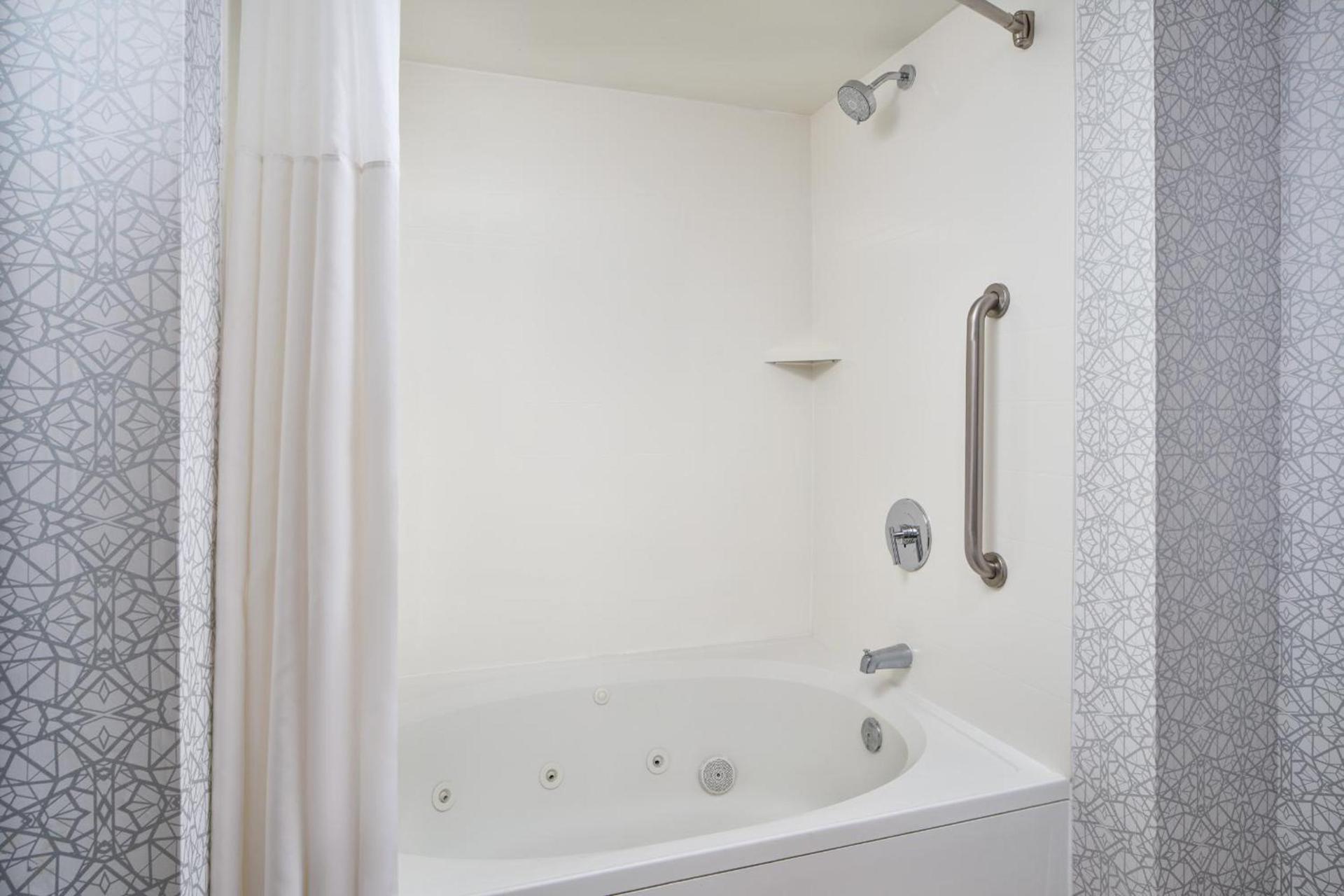 Hampton Inn Melbourne-Viera photo 27