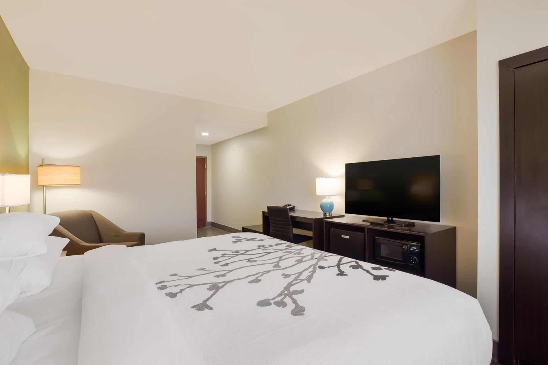 Sleep Inn & Suites North Mobile Saraland photo 76