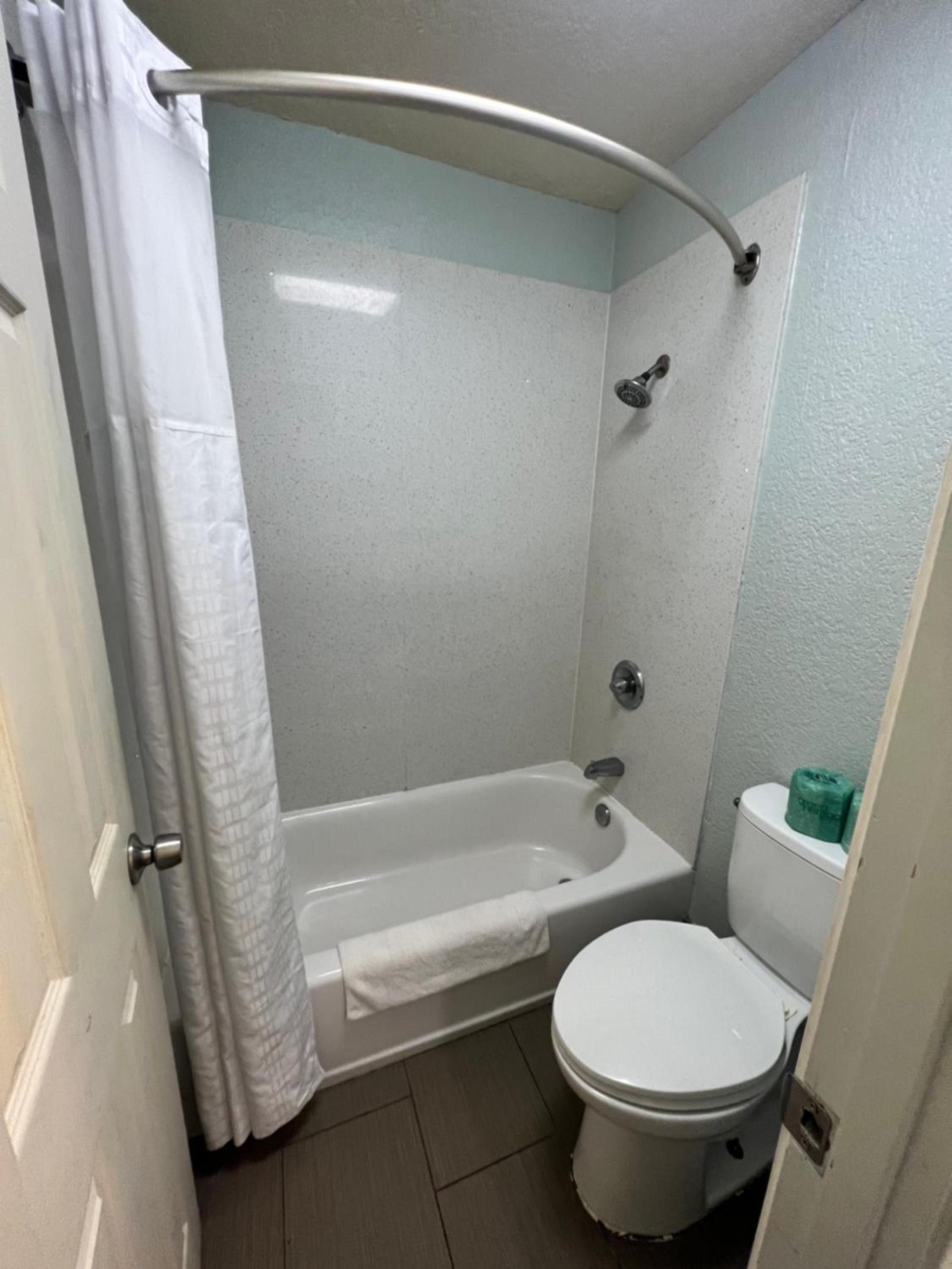 Sulphur Extended Stay photo 34