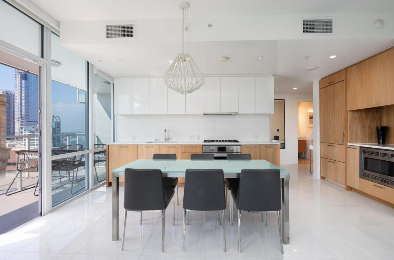 Level Los Angeles - Downtown South Olive photo 65