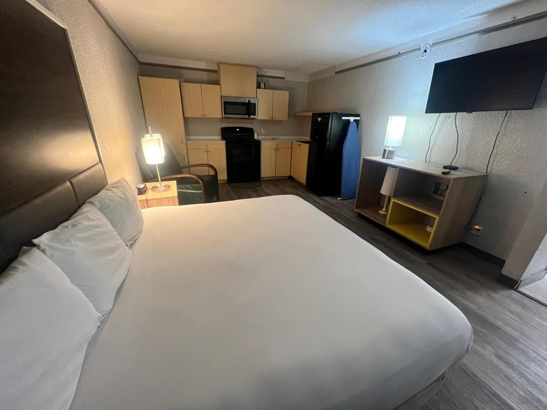 Sulphur Extended Stay photo 45