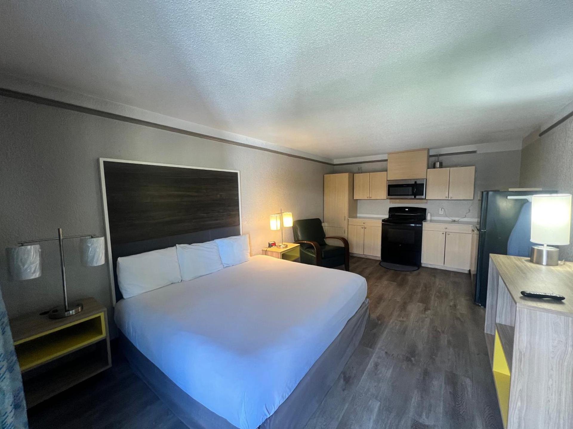 Sulphur Extended Stay photo 47