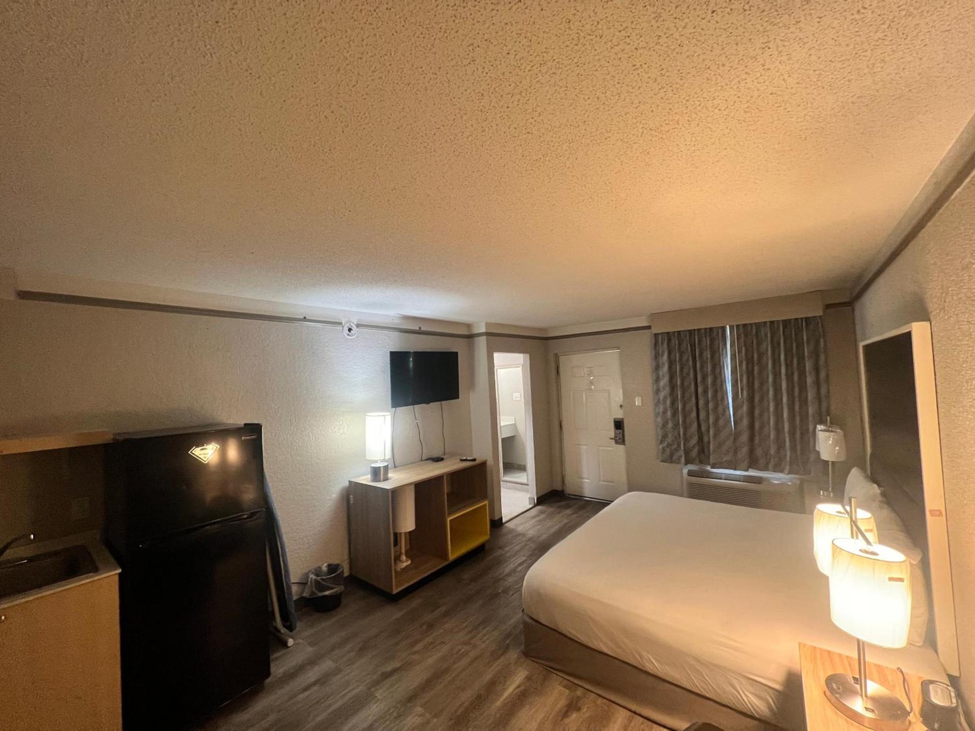 Sulphur Extended Stay photo 48
