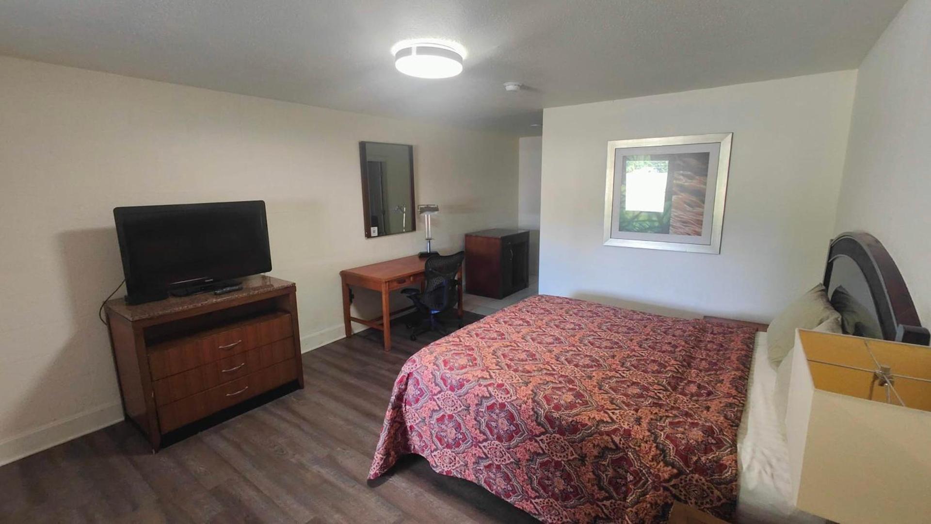 Mount Airy Motel photo 13