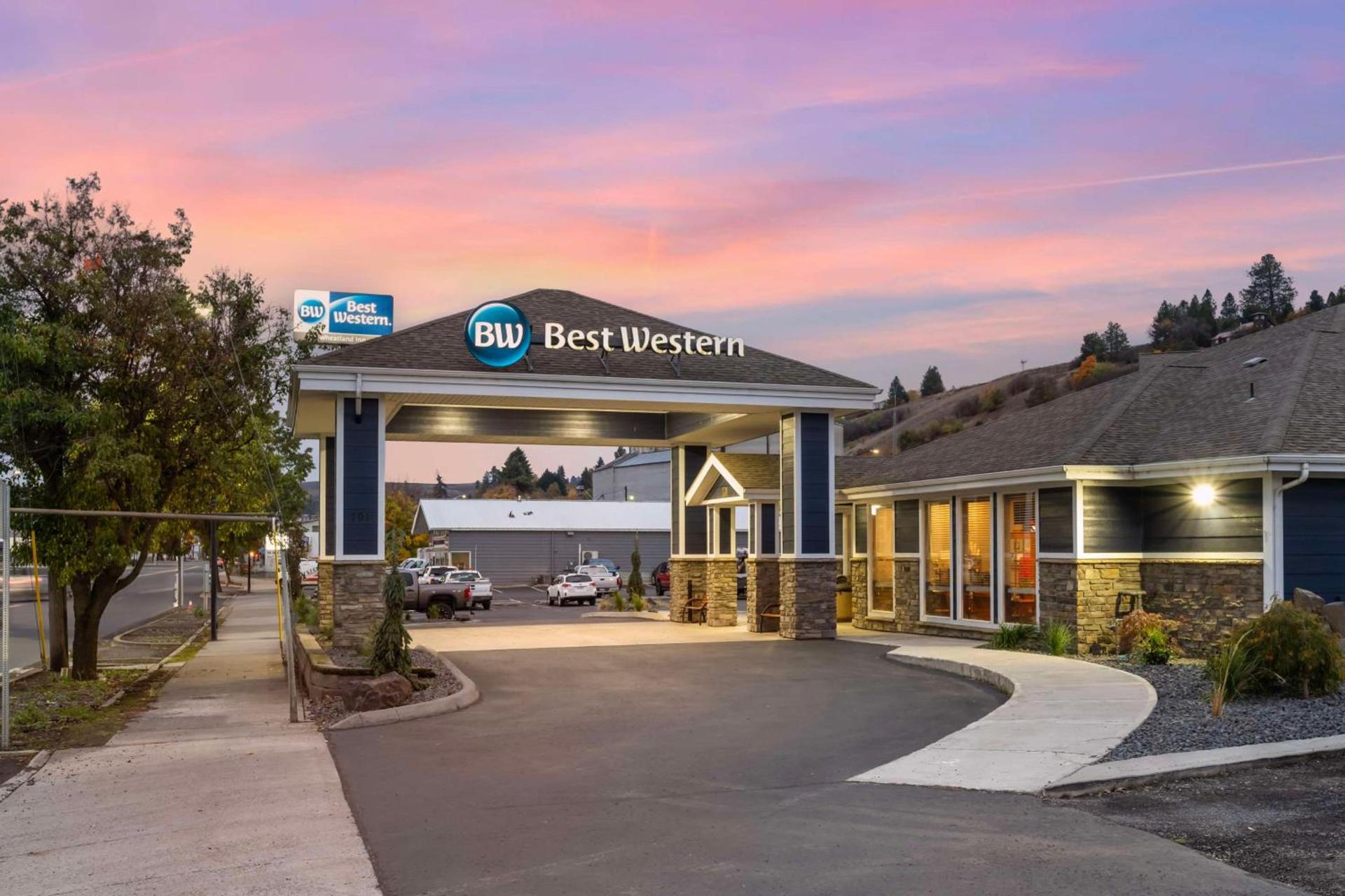 Best Western Wheatland Inn photo 32