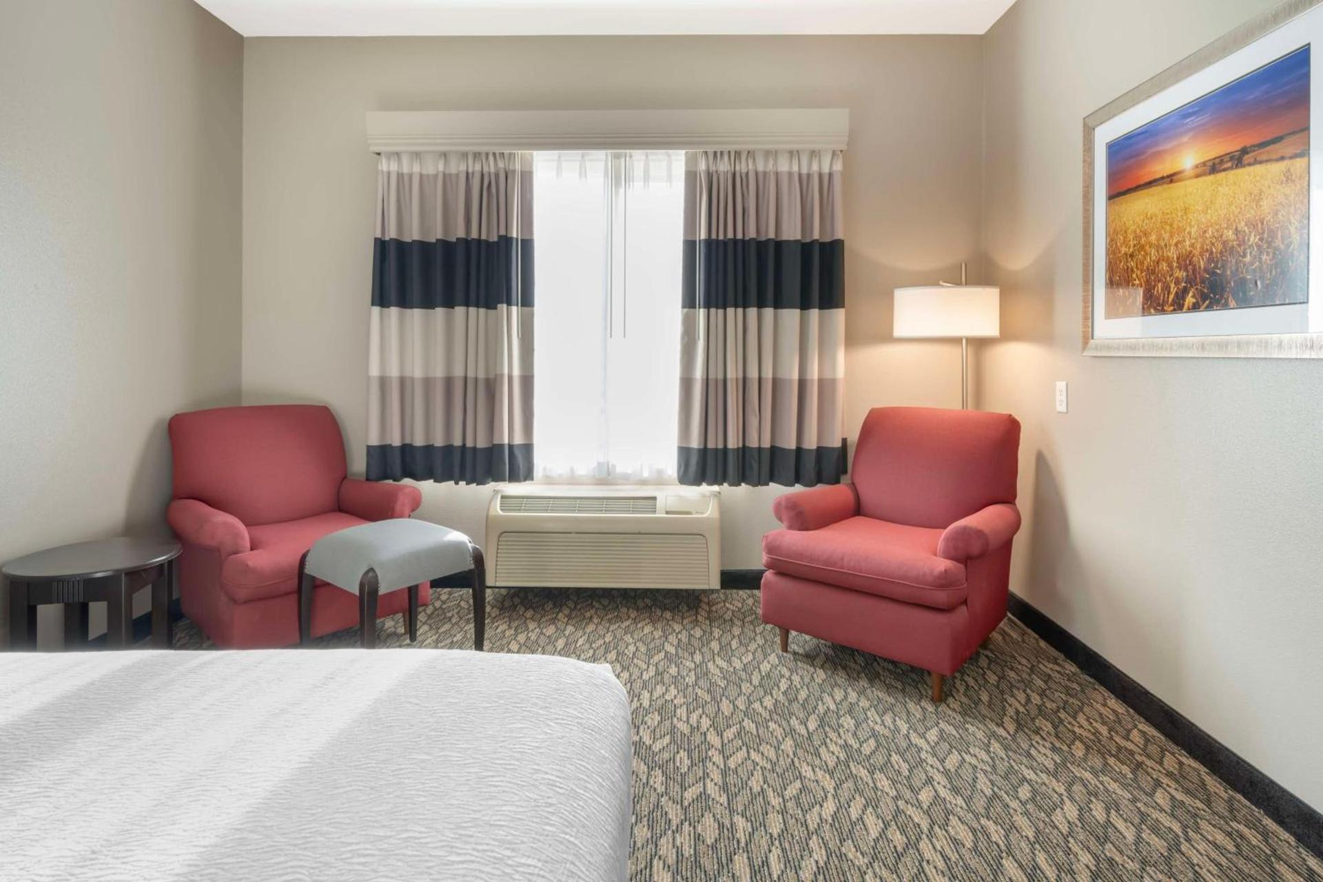 Best Western Wheatland Inn photo 11
