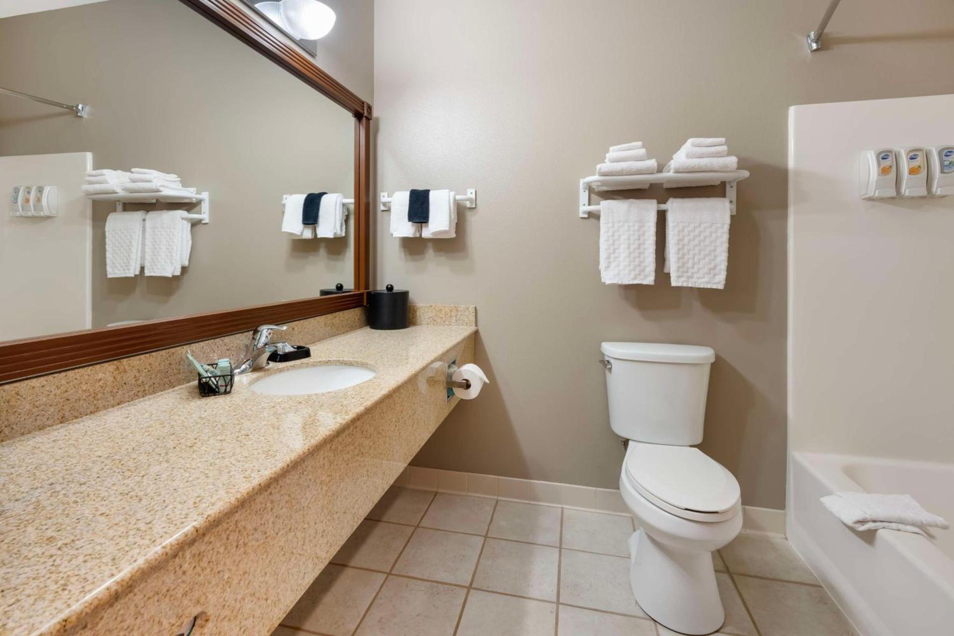 Best Western Wheatland Inn photo 12
