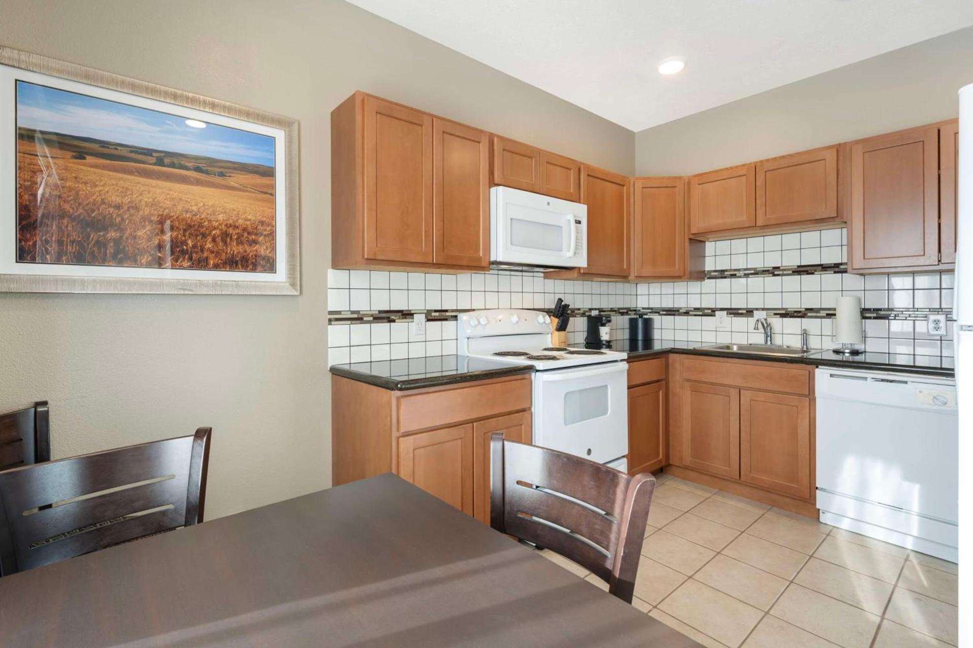Best Western Wheatland Inn photo 18